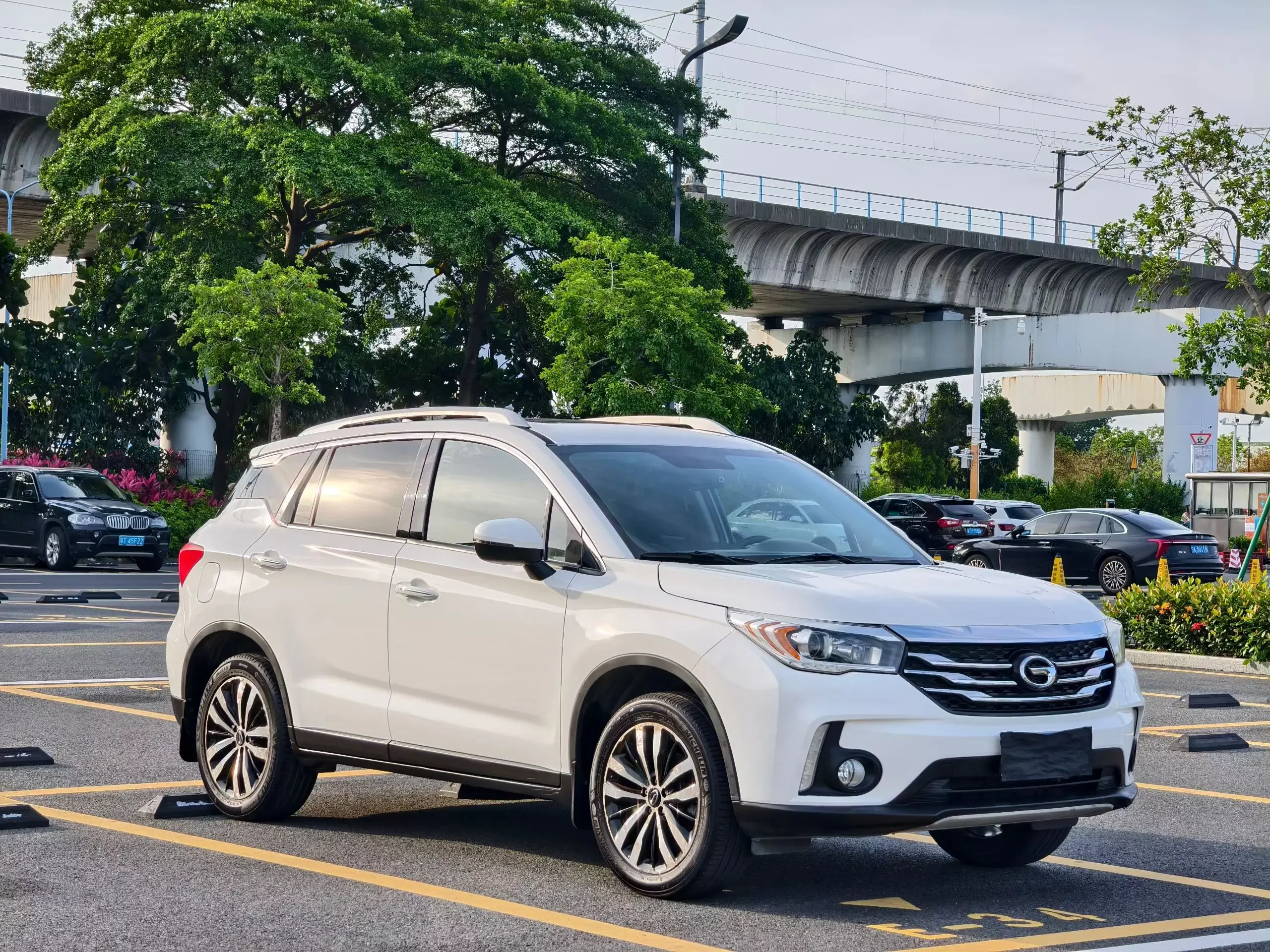 GAC Trumpchi GS4