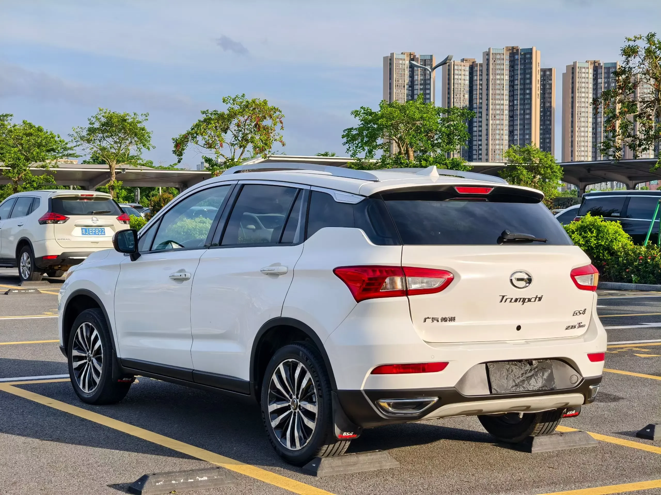 GAC Trumpchi GS4