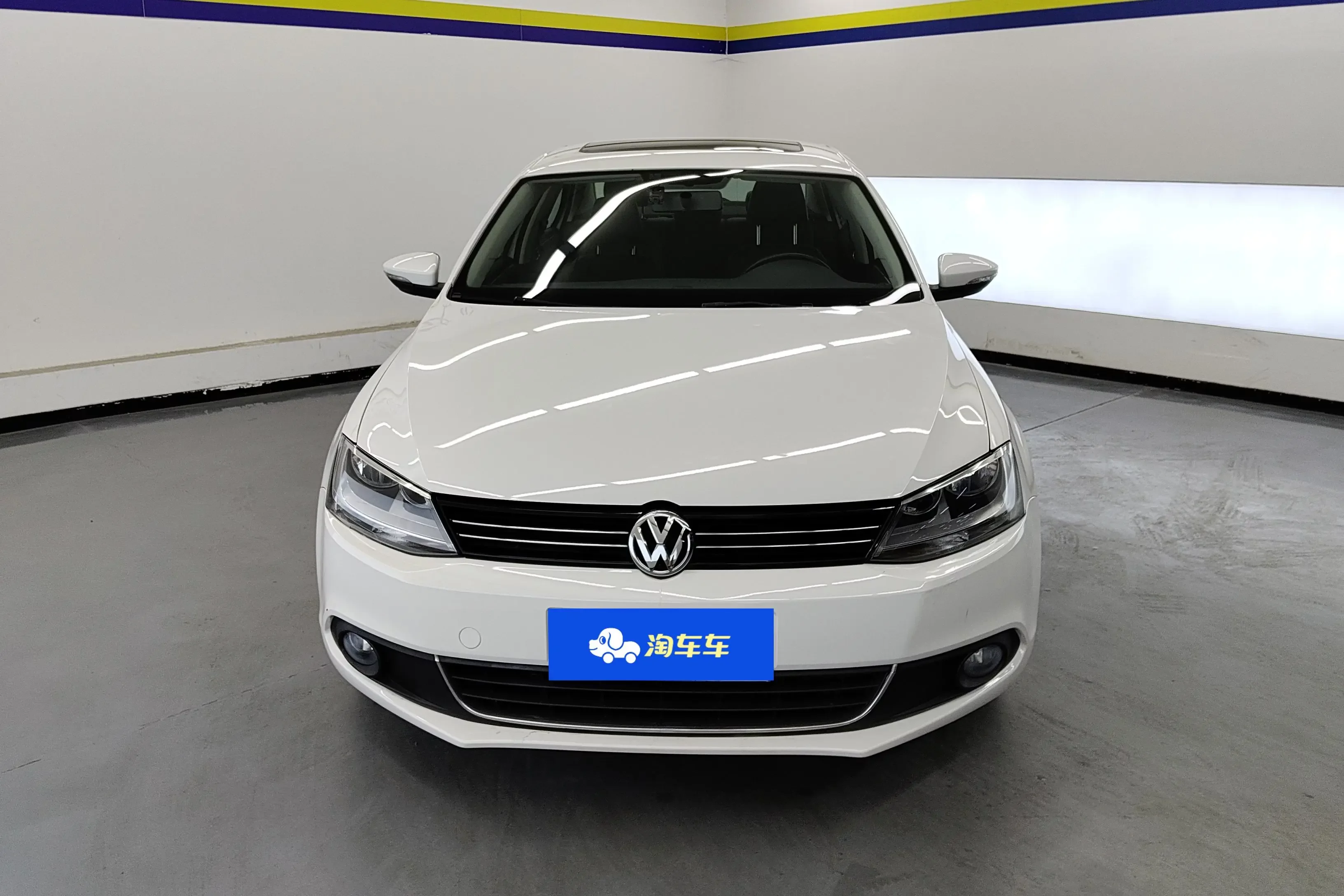 Volkswagen Sagitar