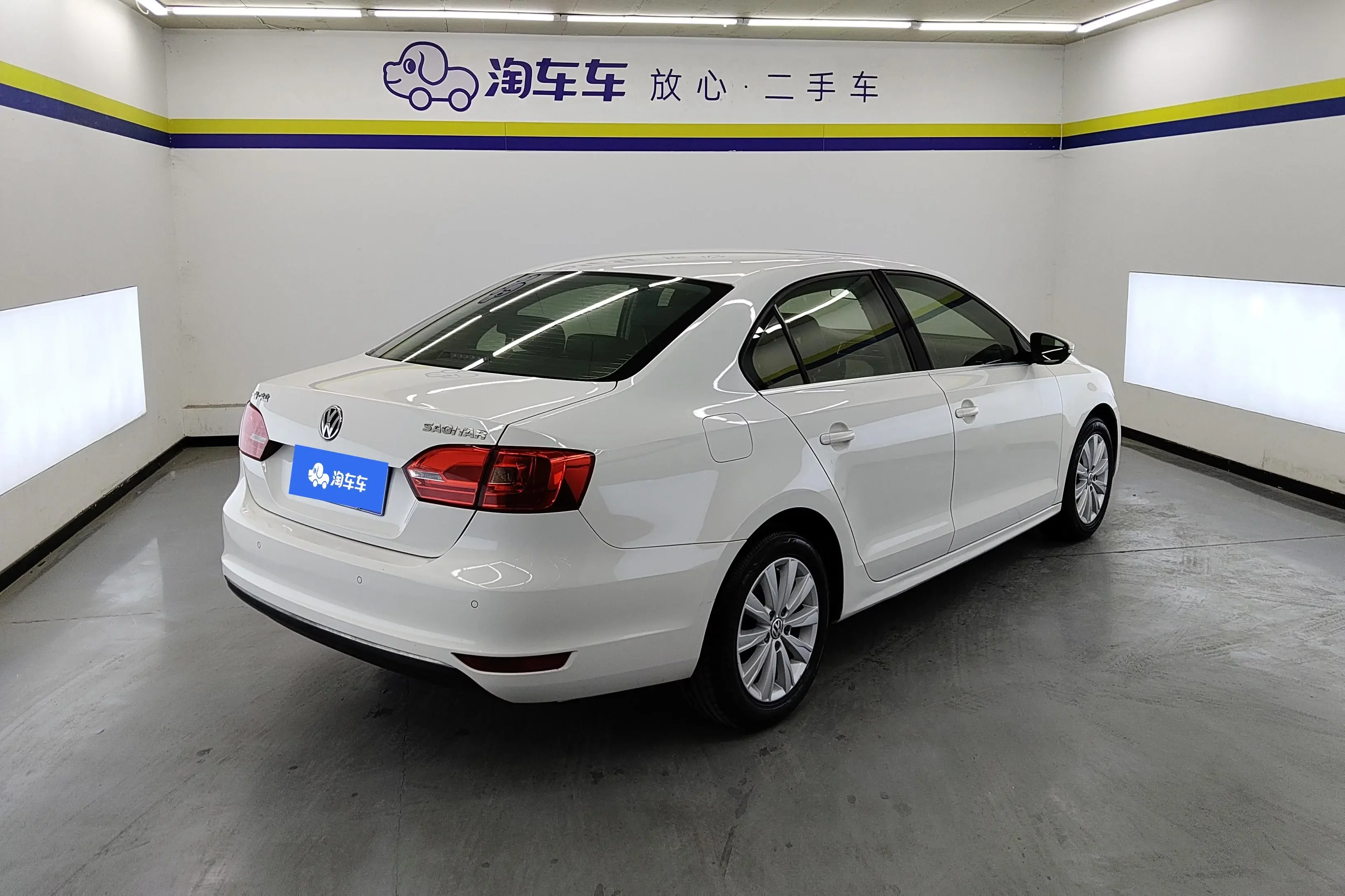 Volkswagen Sagitar