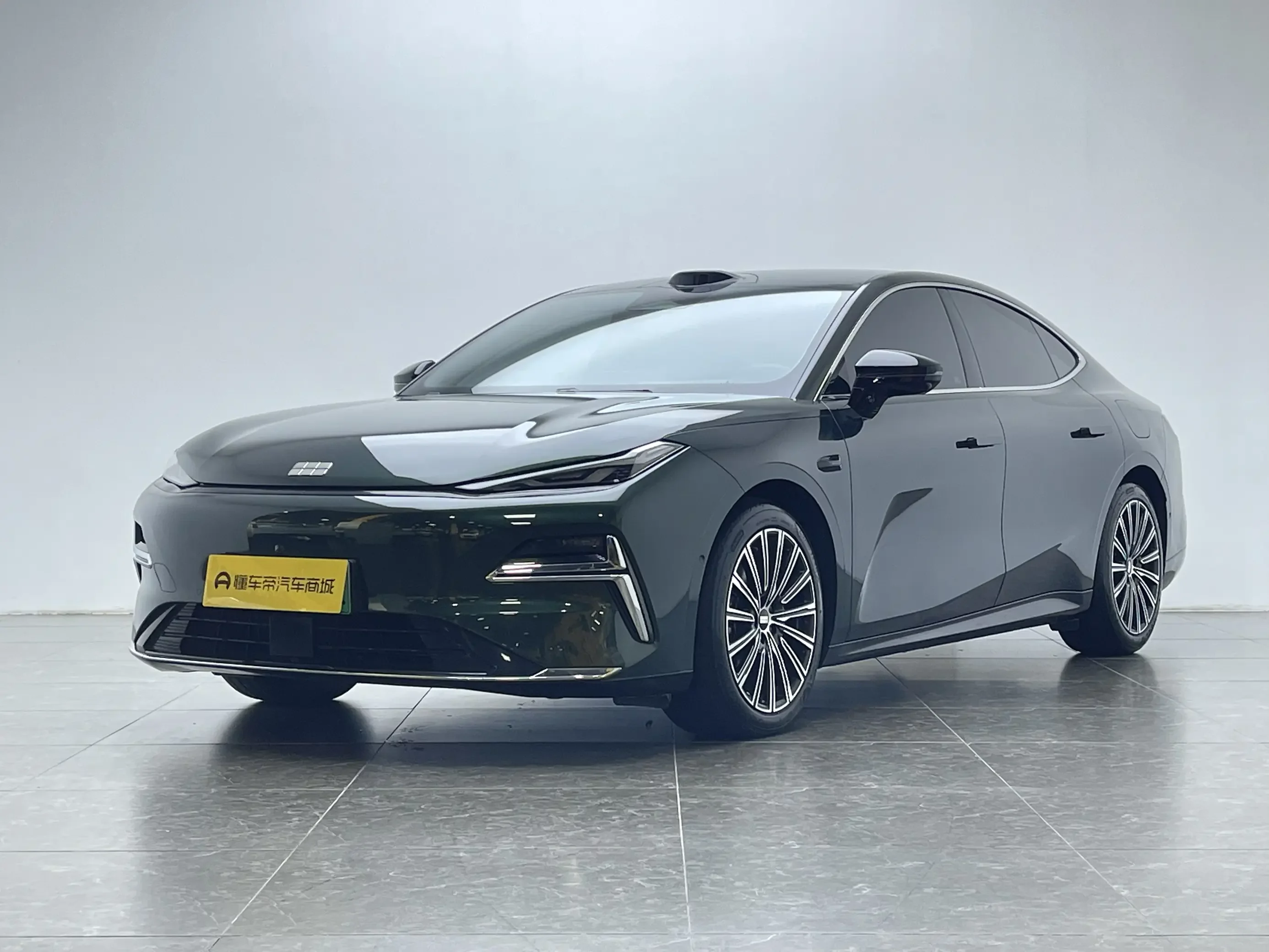 Geely Galaxy Star 8 PHEV