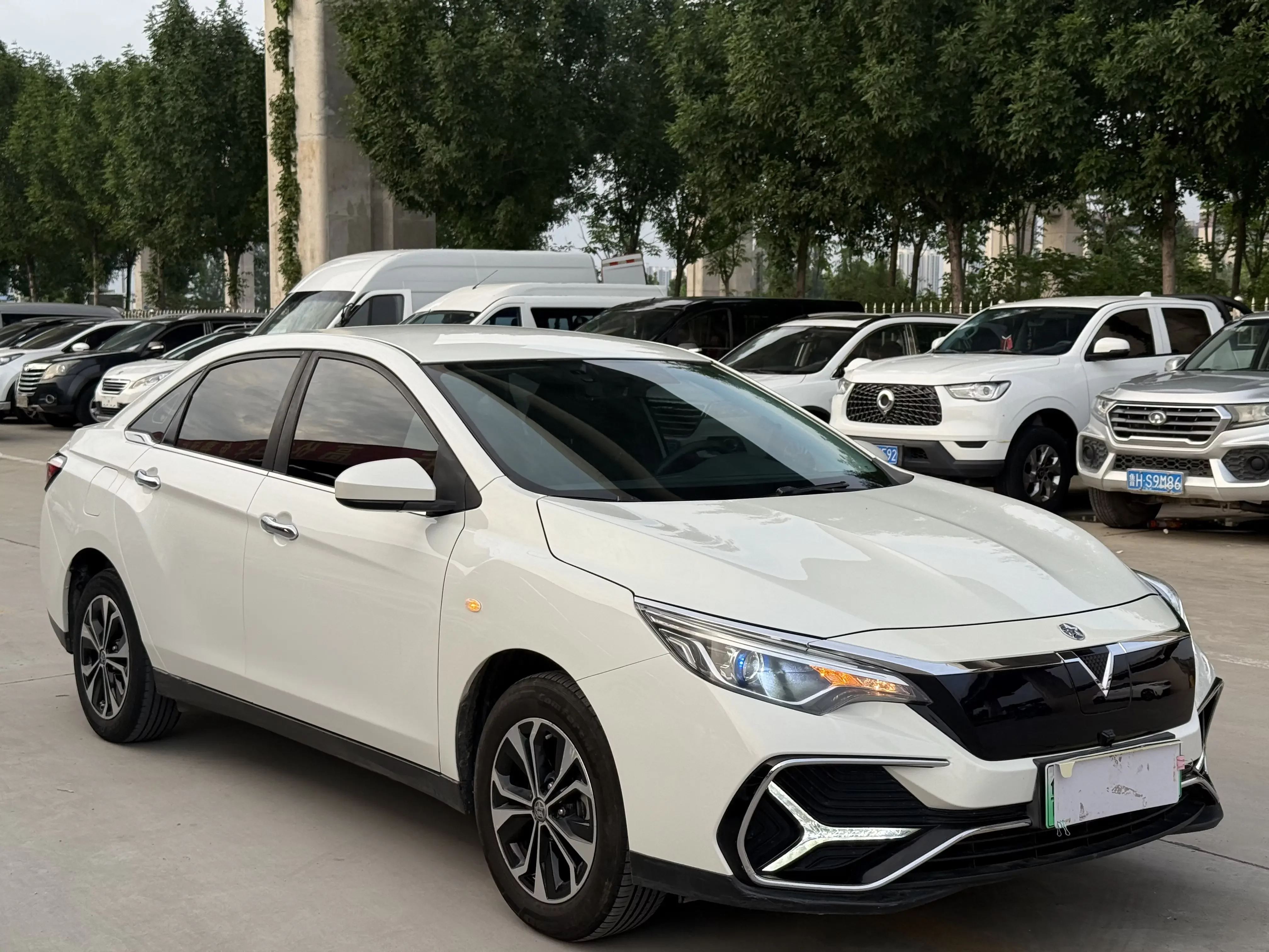 Kai Chen Venucia D60 EV