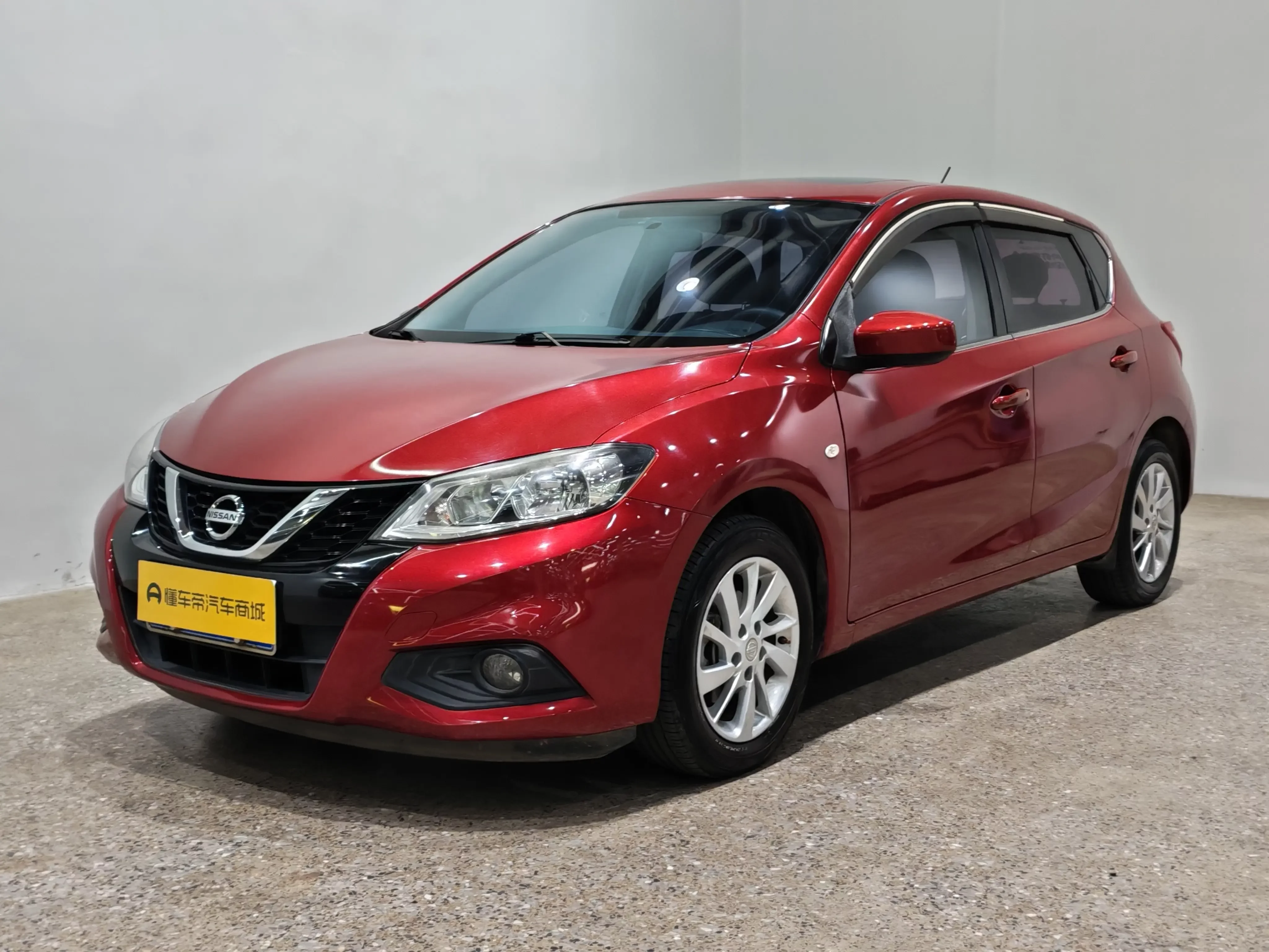 Nissan Tiida