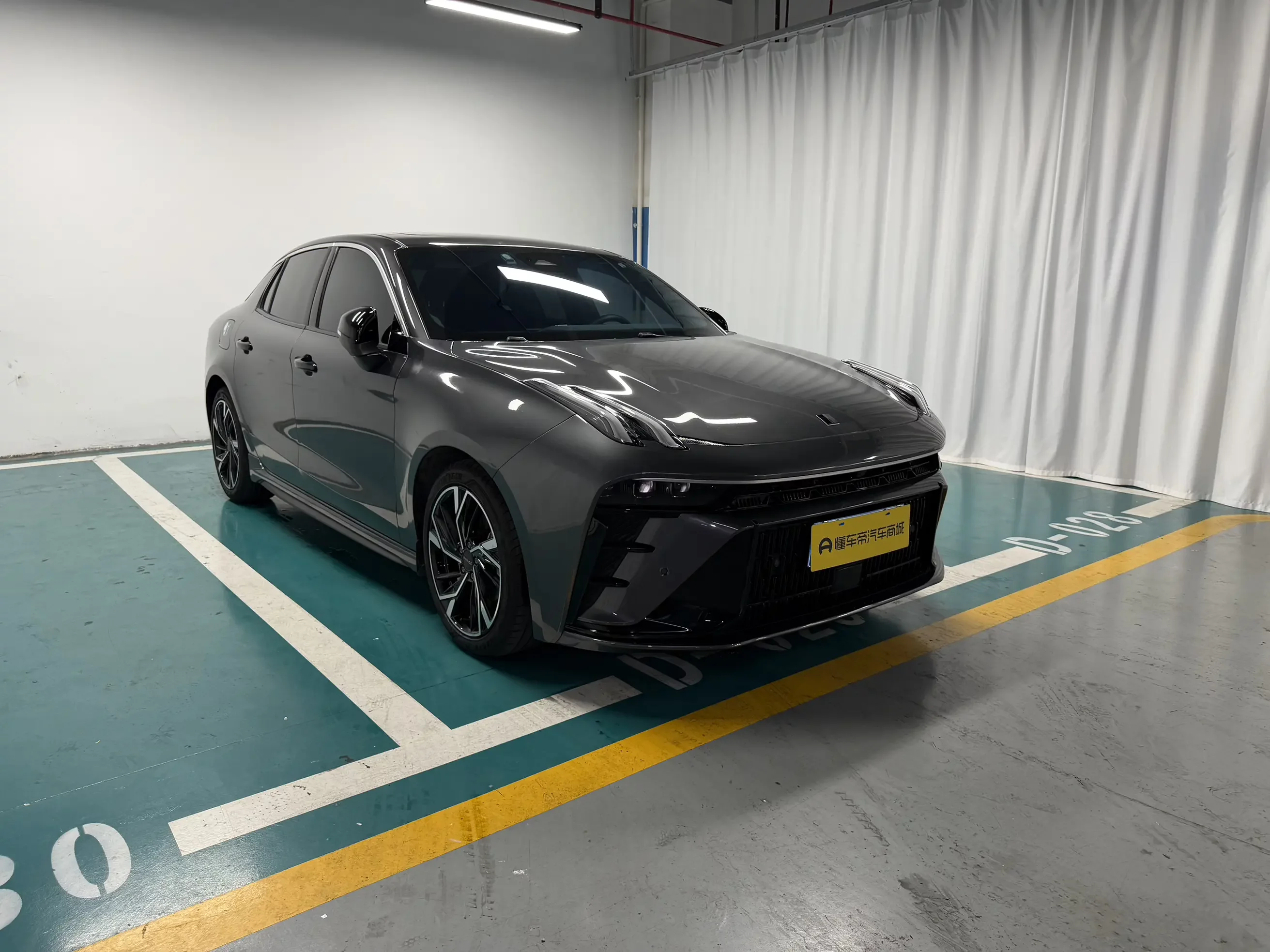 Lynk & Co 03