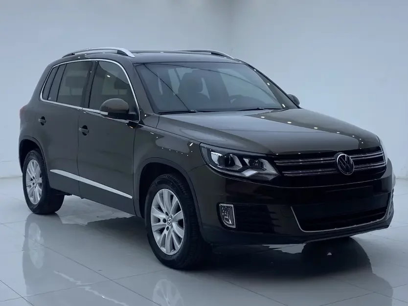 Volkswagen Tiguan (Tharu)