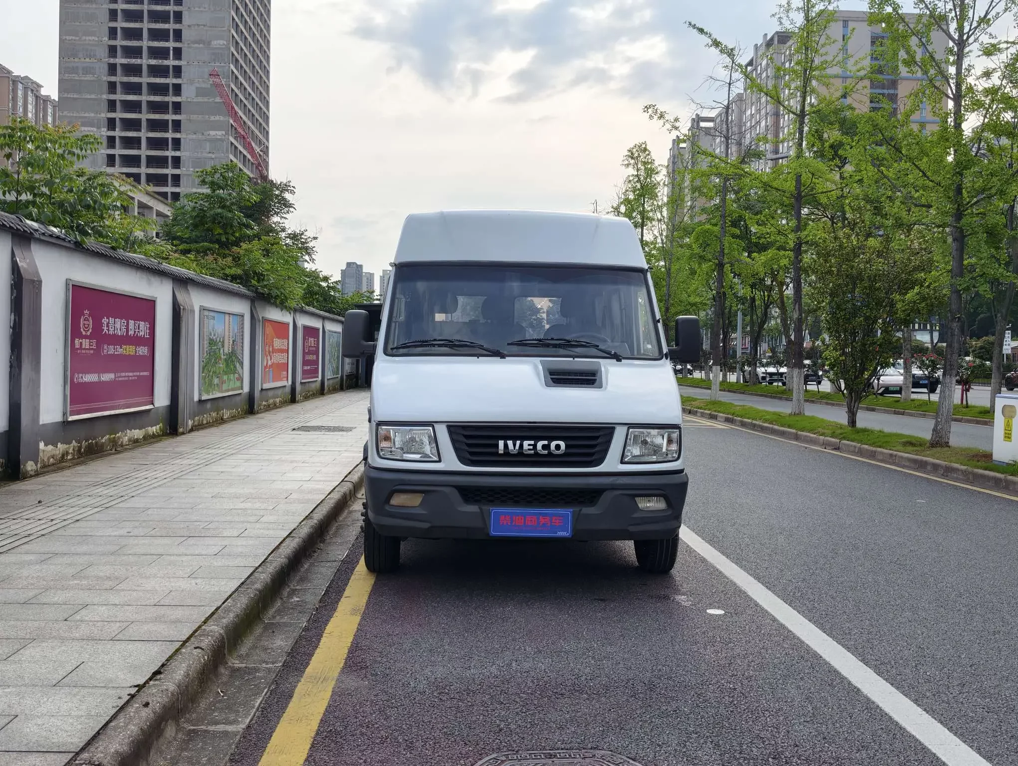 Iveco proud