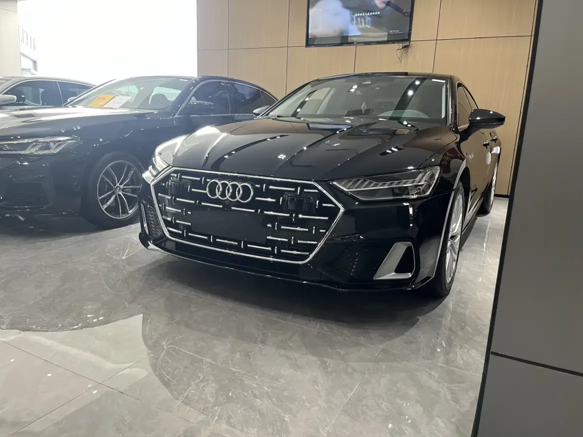Audi A7L