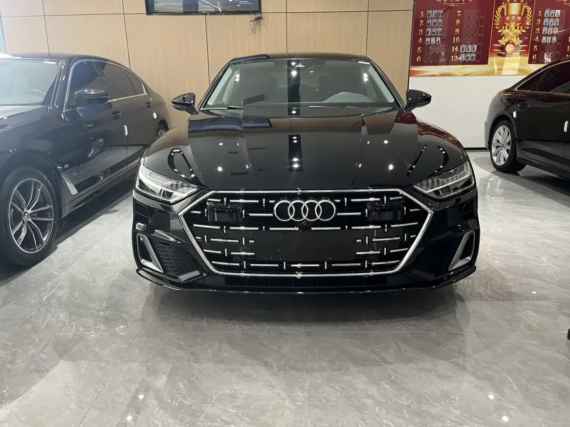 Audi A7L