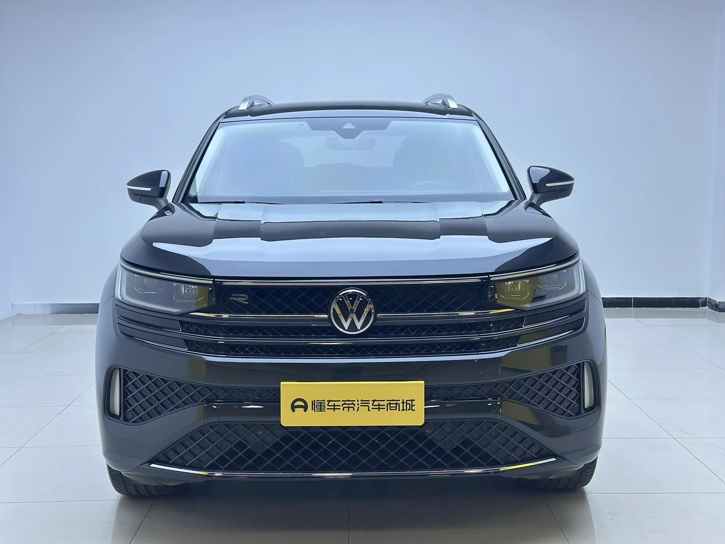 Volkswagen patrol  из Китая