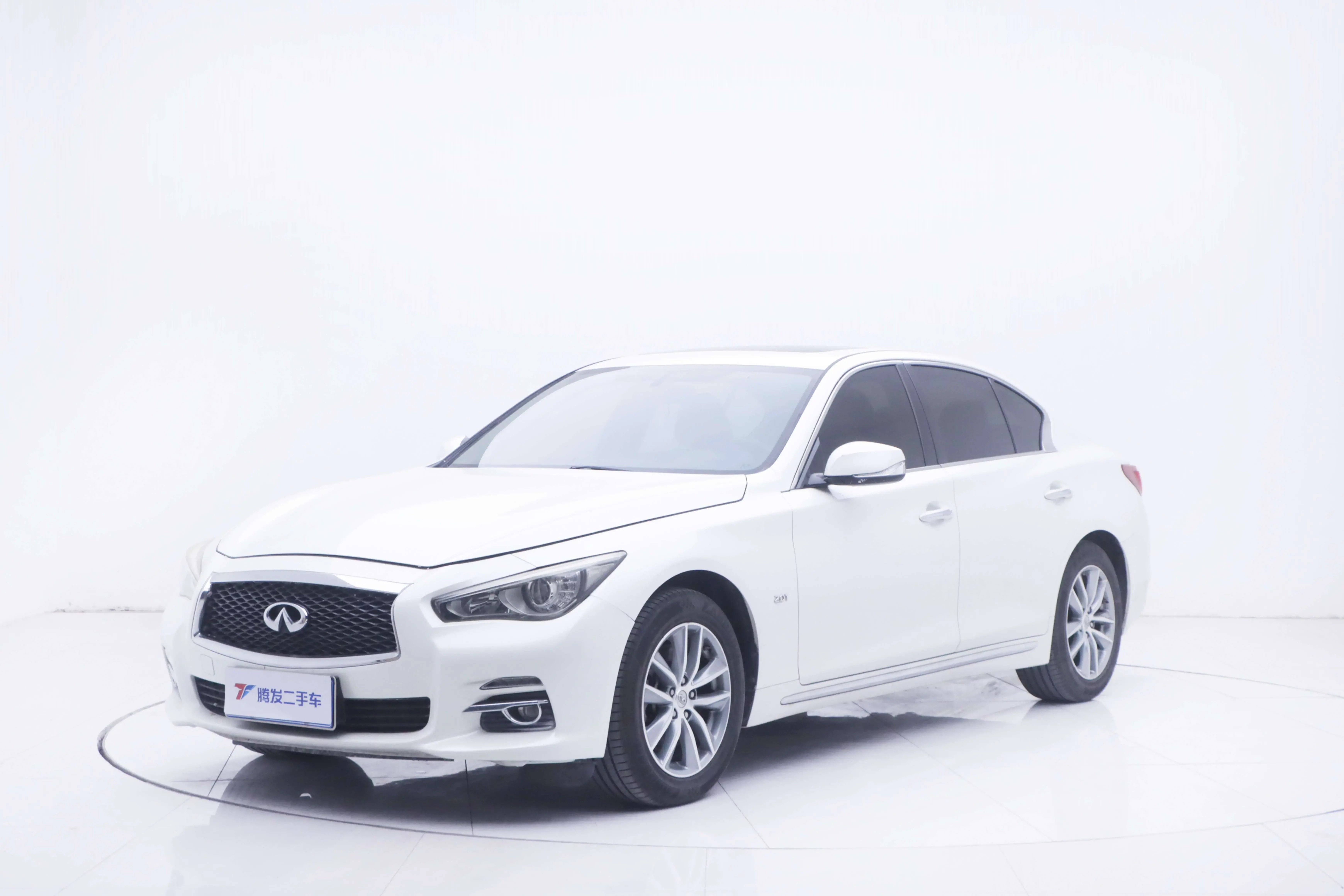 Infiniti Q50L