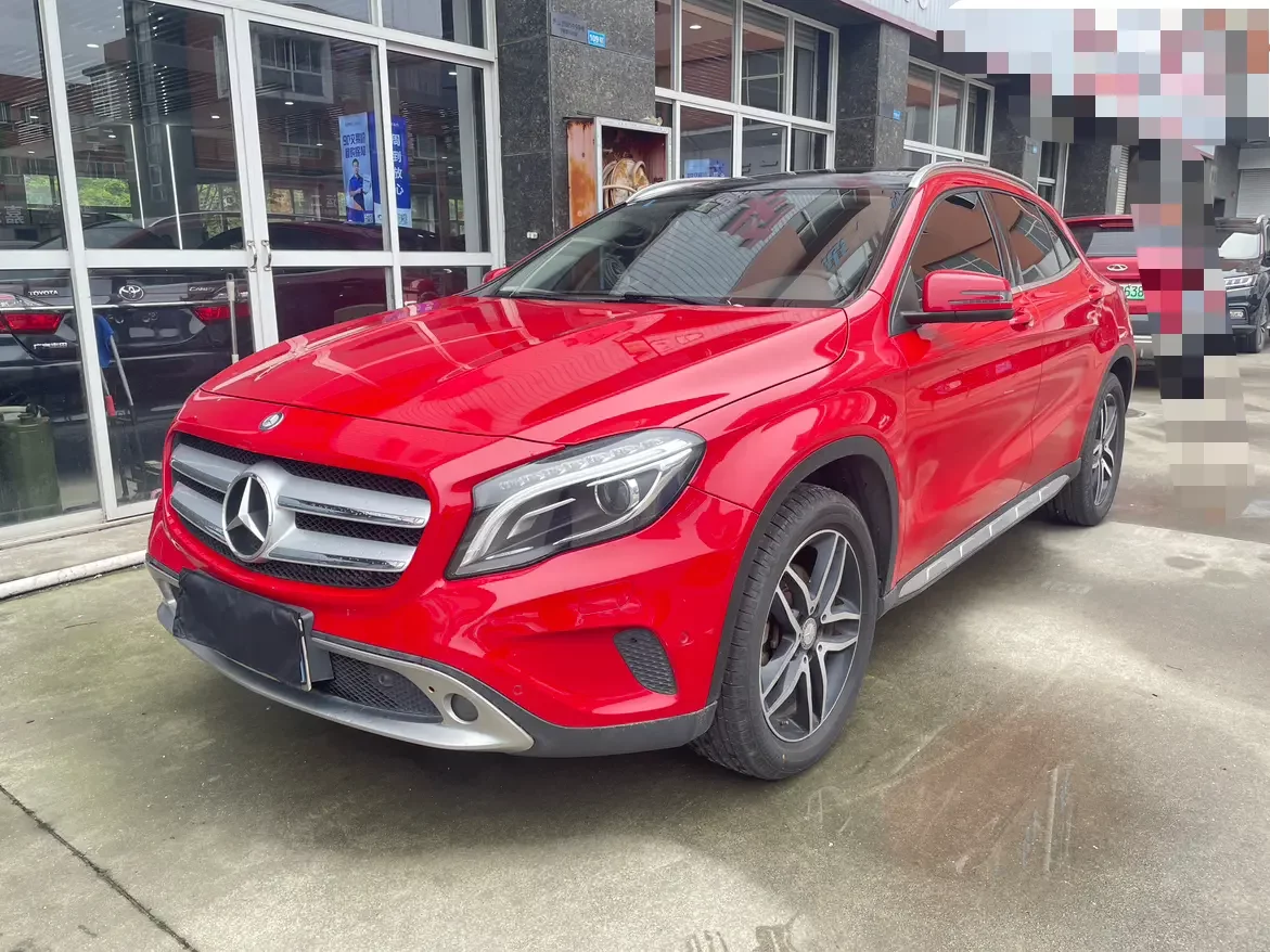 Mercedes-Benz GLA