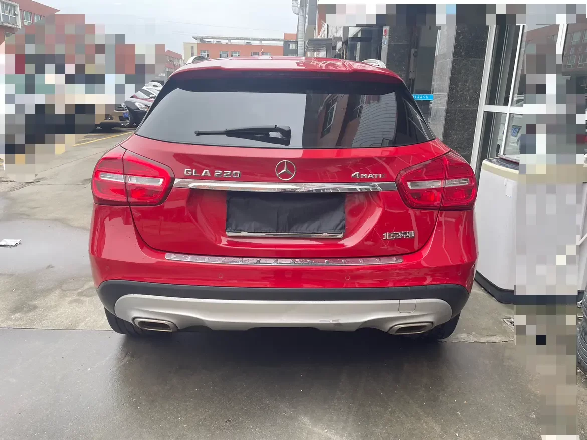 Mercedes-Benz GLA