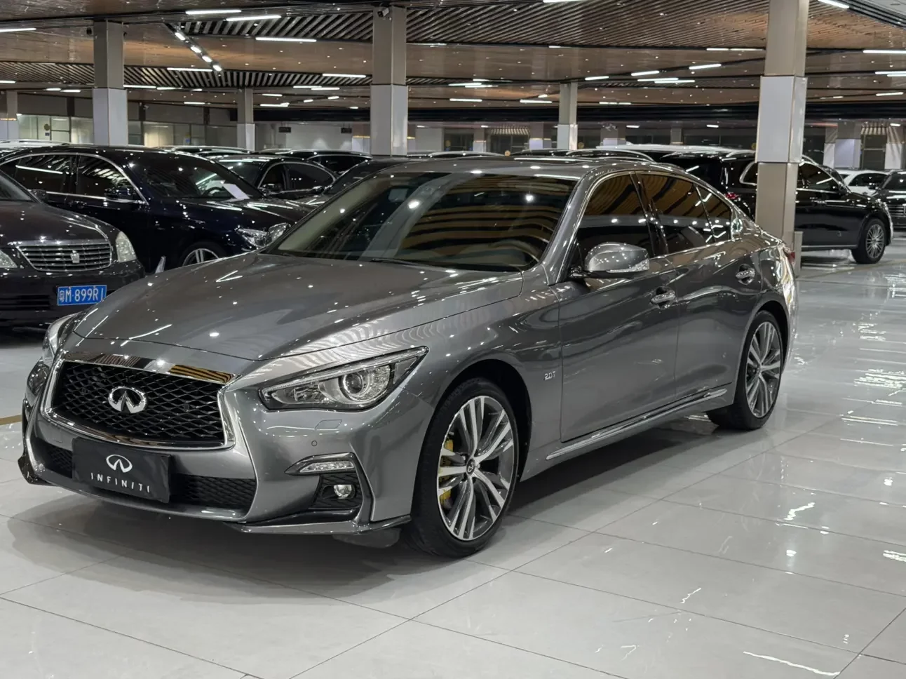 Infiniti Q50L