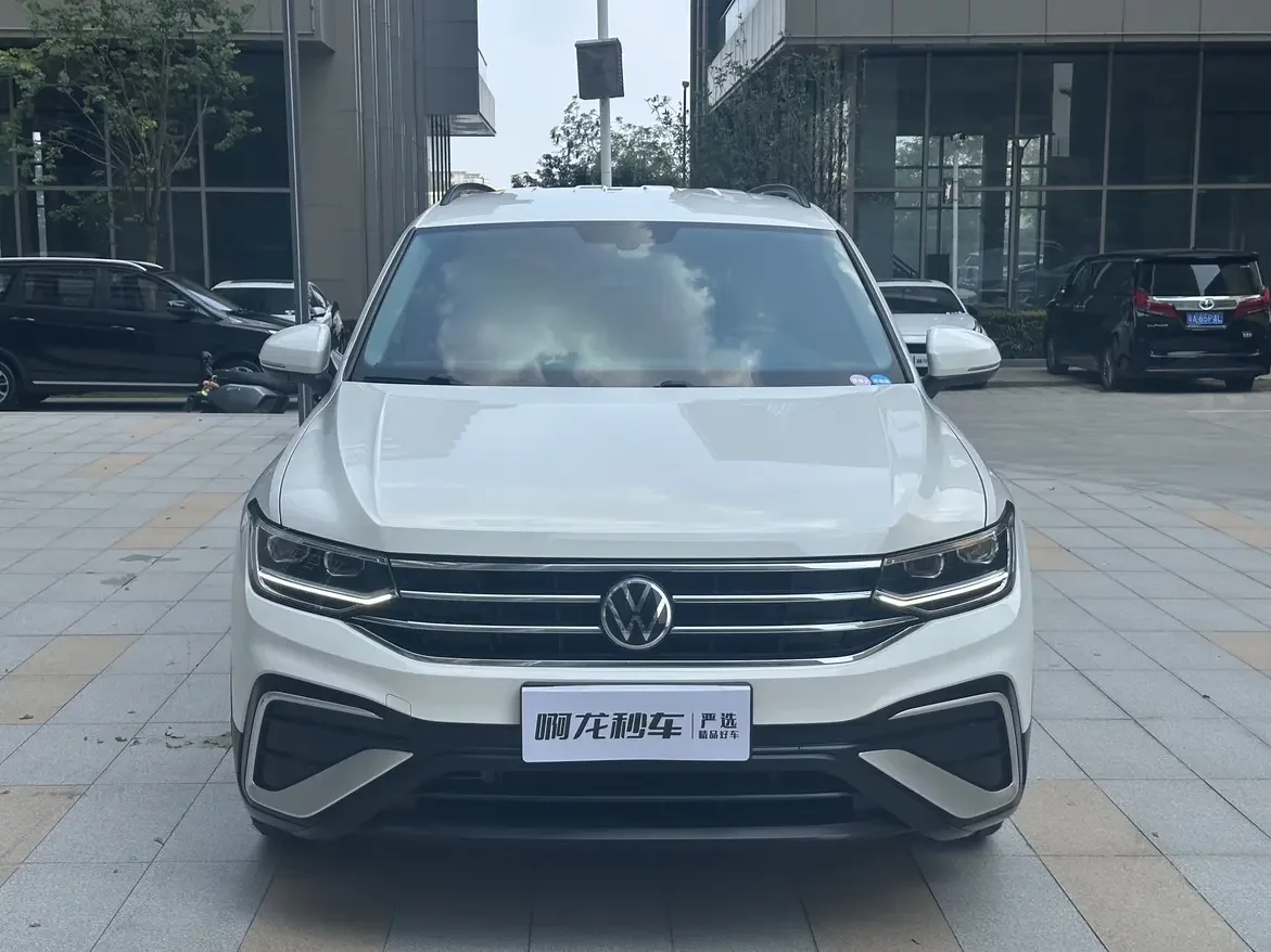 Volkswagen Tiguan L