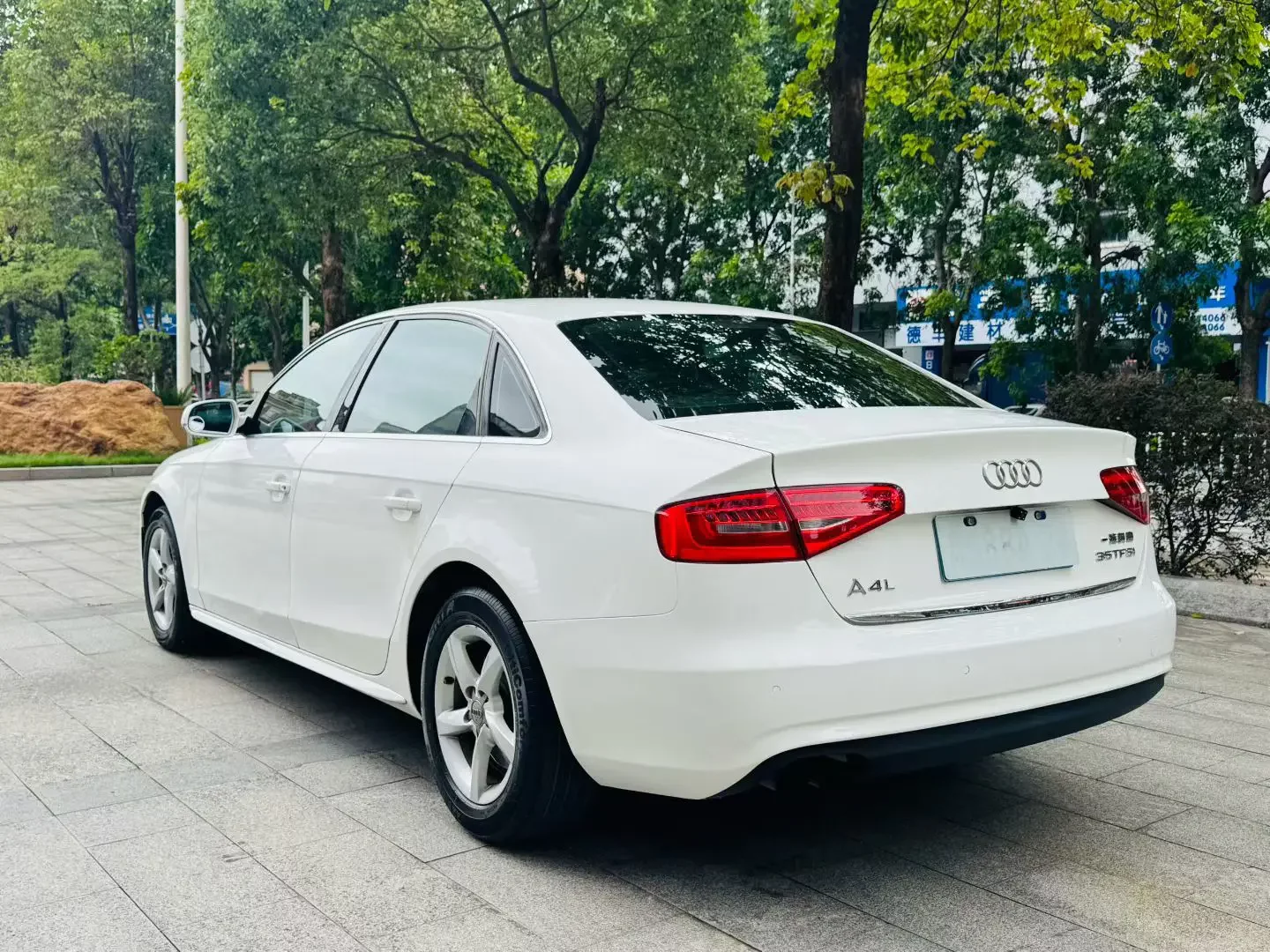 Audi A4L