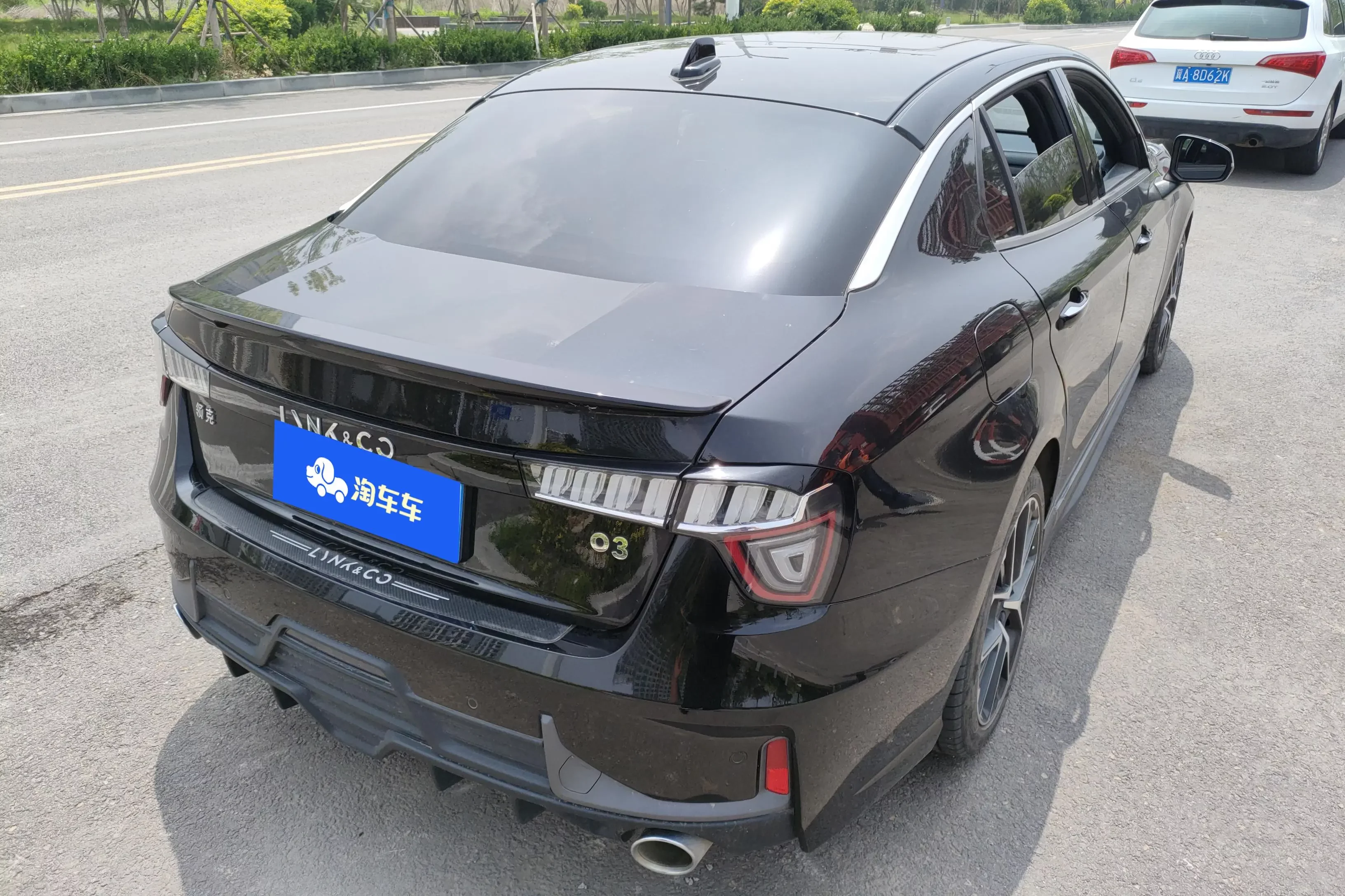 Lynk & Co 03