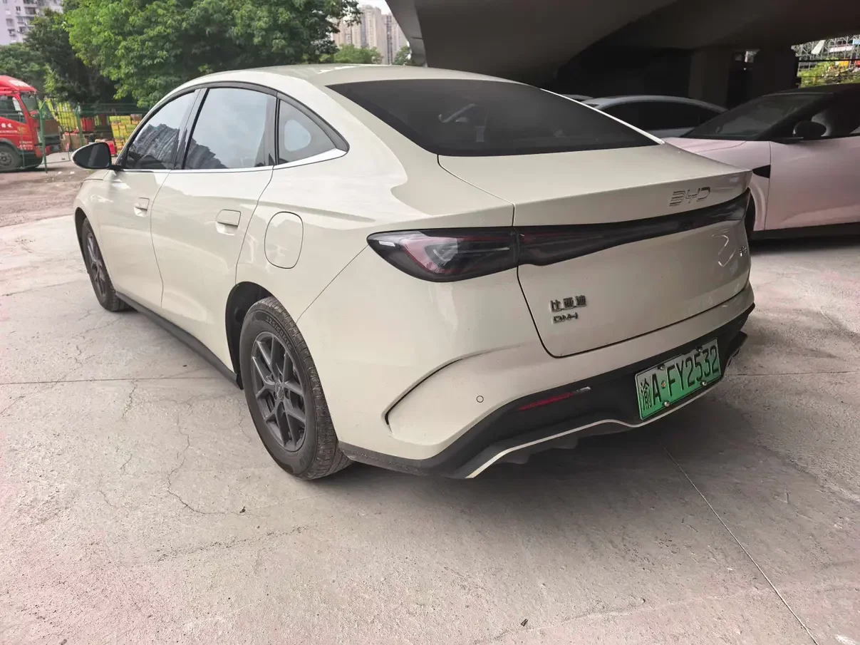 BYD Seal 06DM