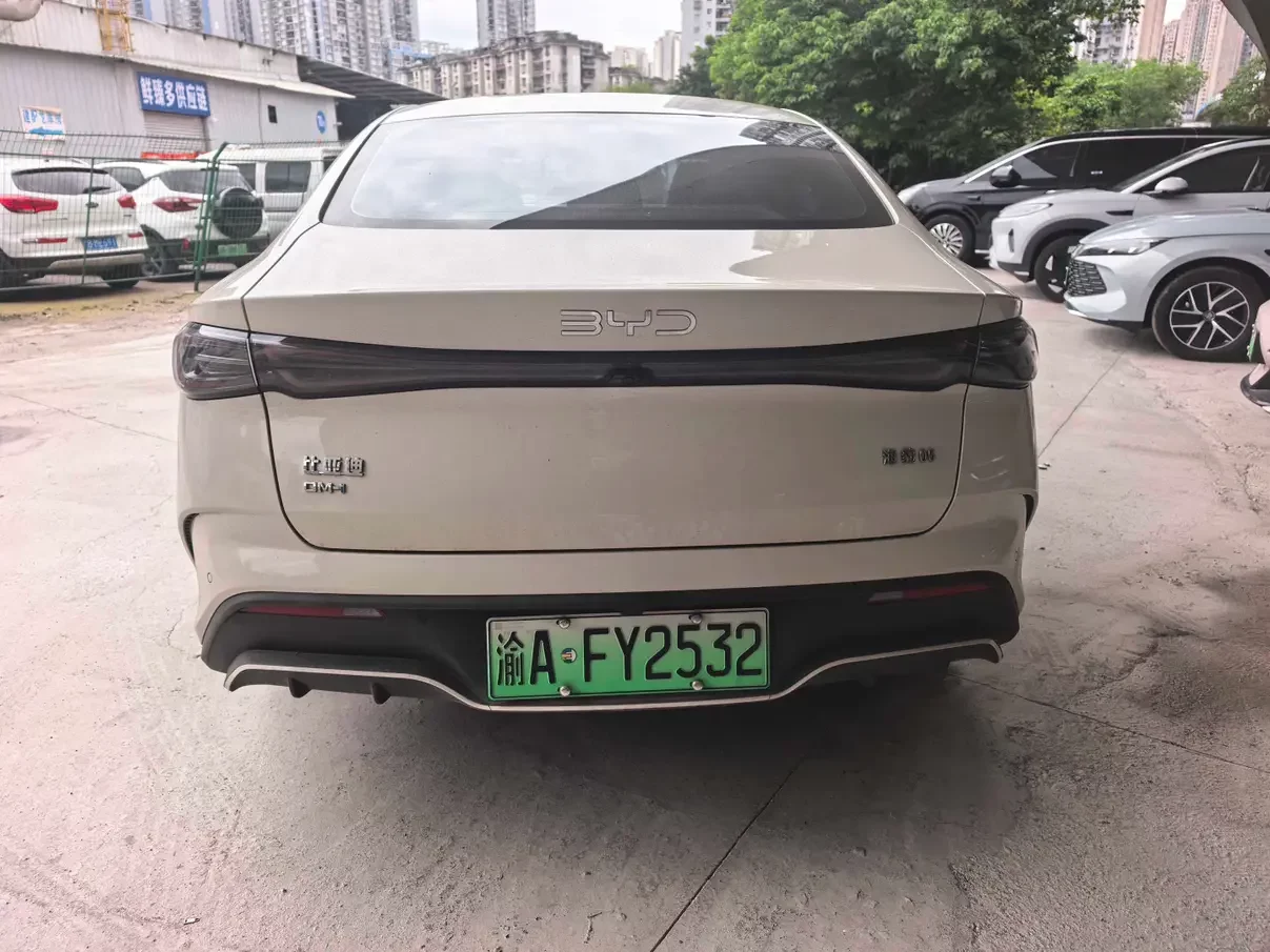 BYD Seal 06DM