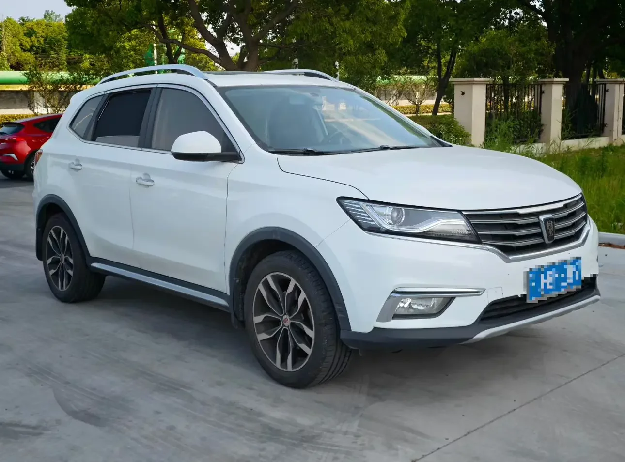 Roewe RX5