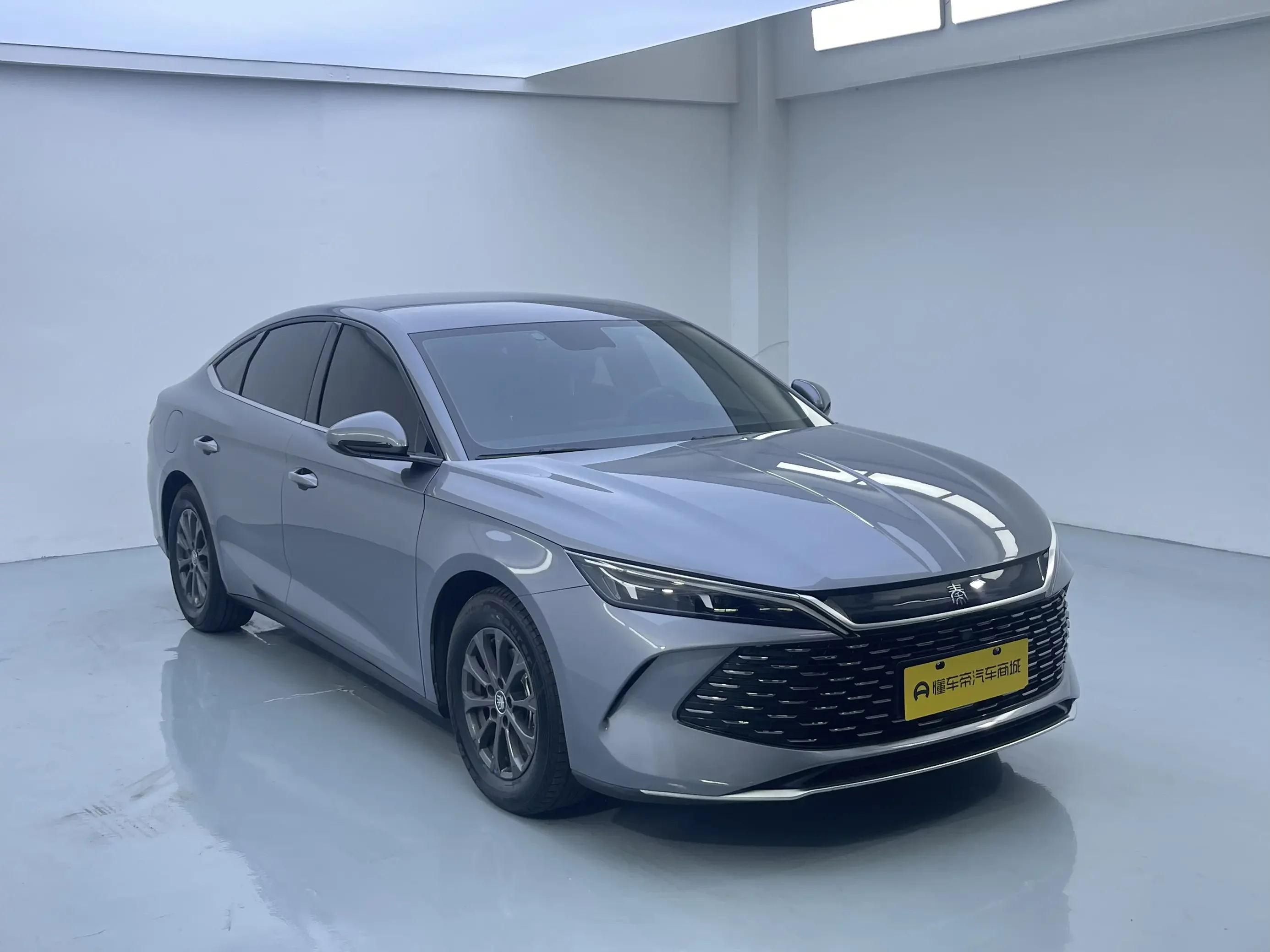 BYD Qin L DM