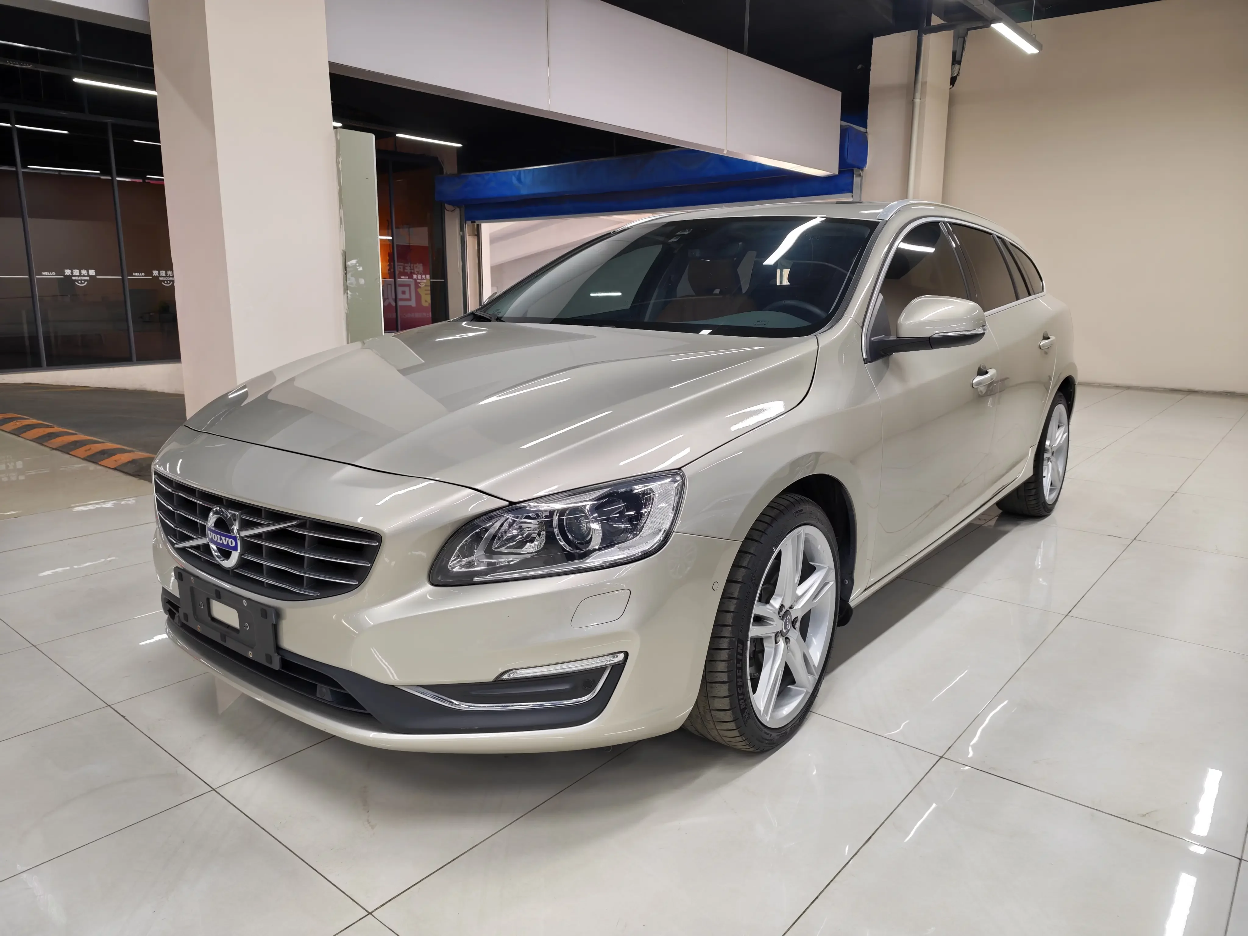 Volvo V60