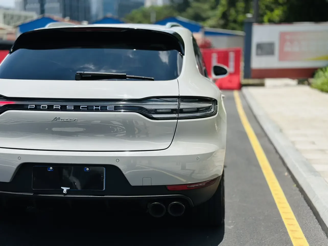 Porsche Macan