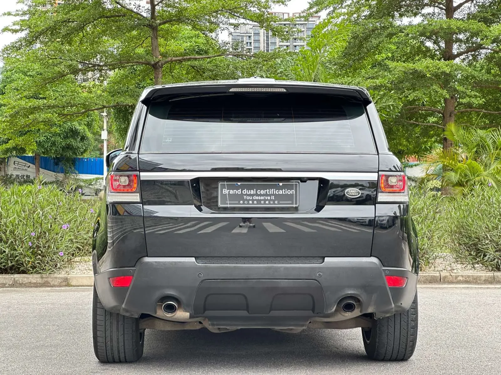 Land Rover range rover