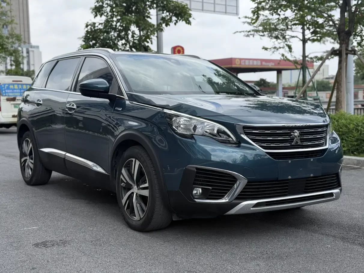 Peugeot 5008