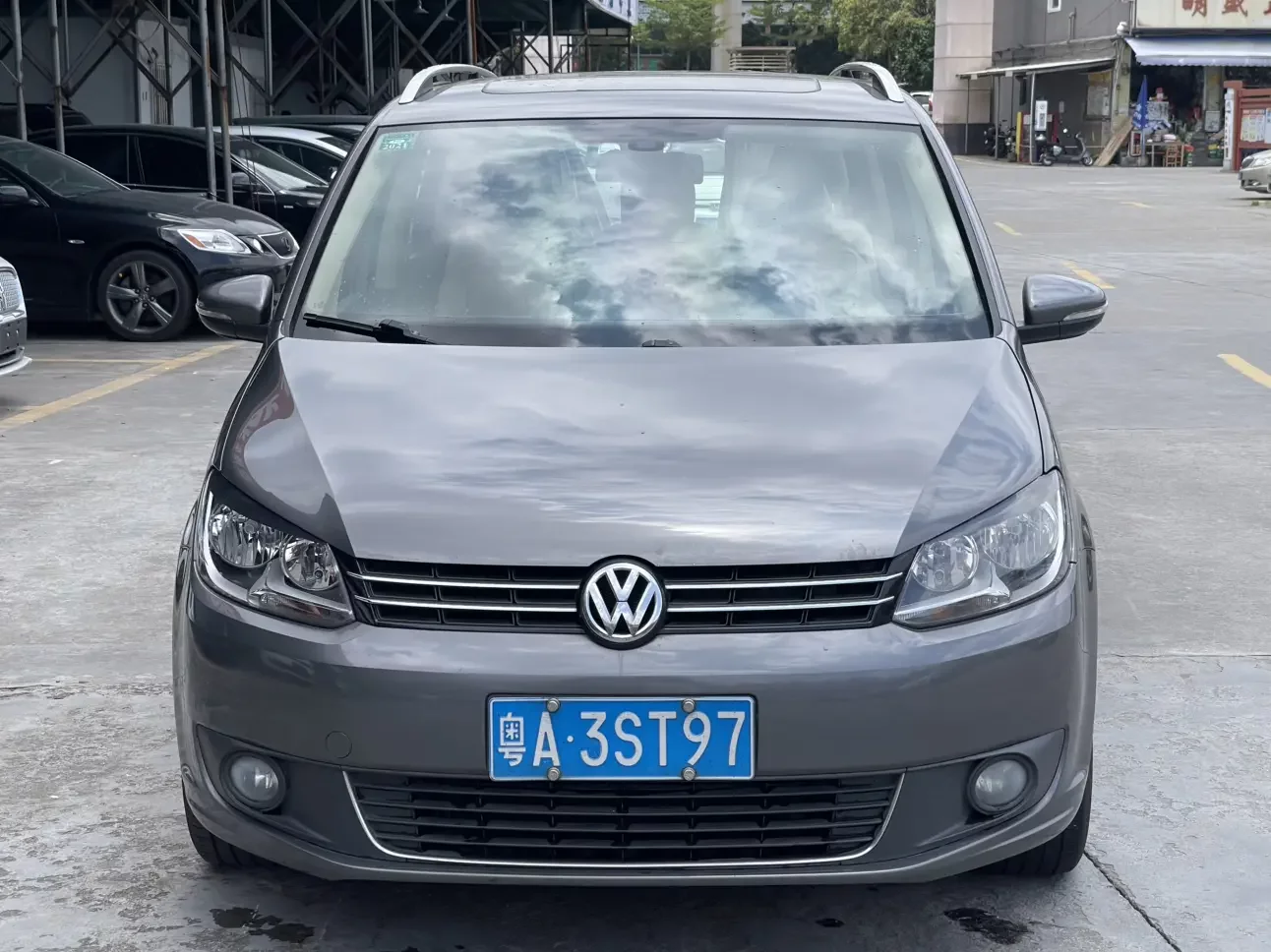 Volkswagen Touran