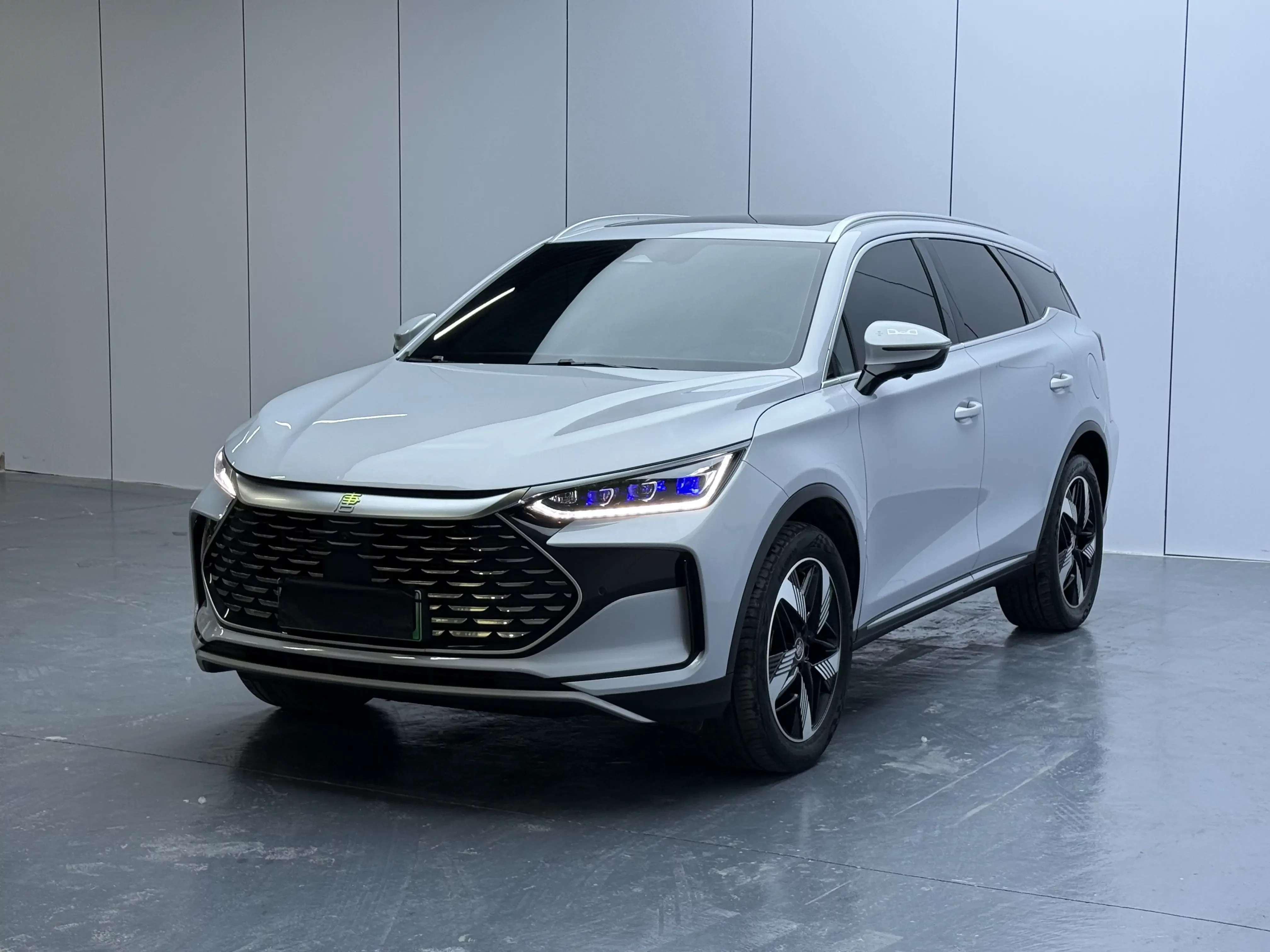 BYD Tang DM