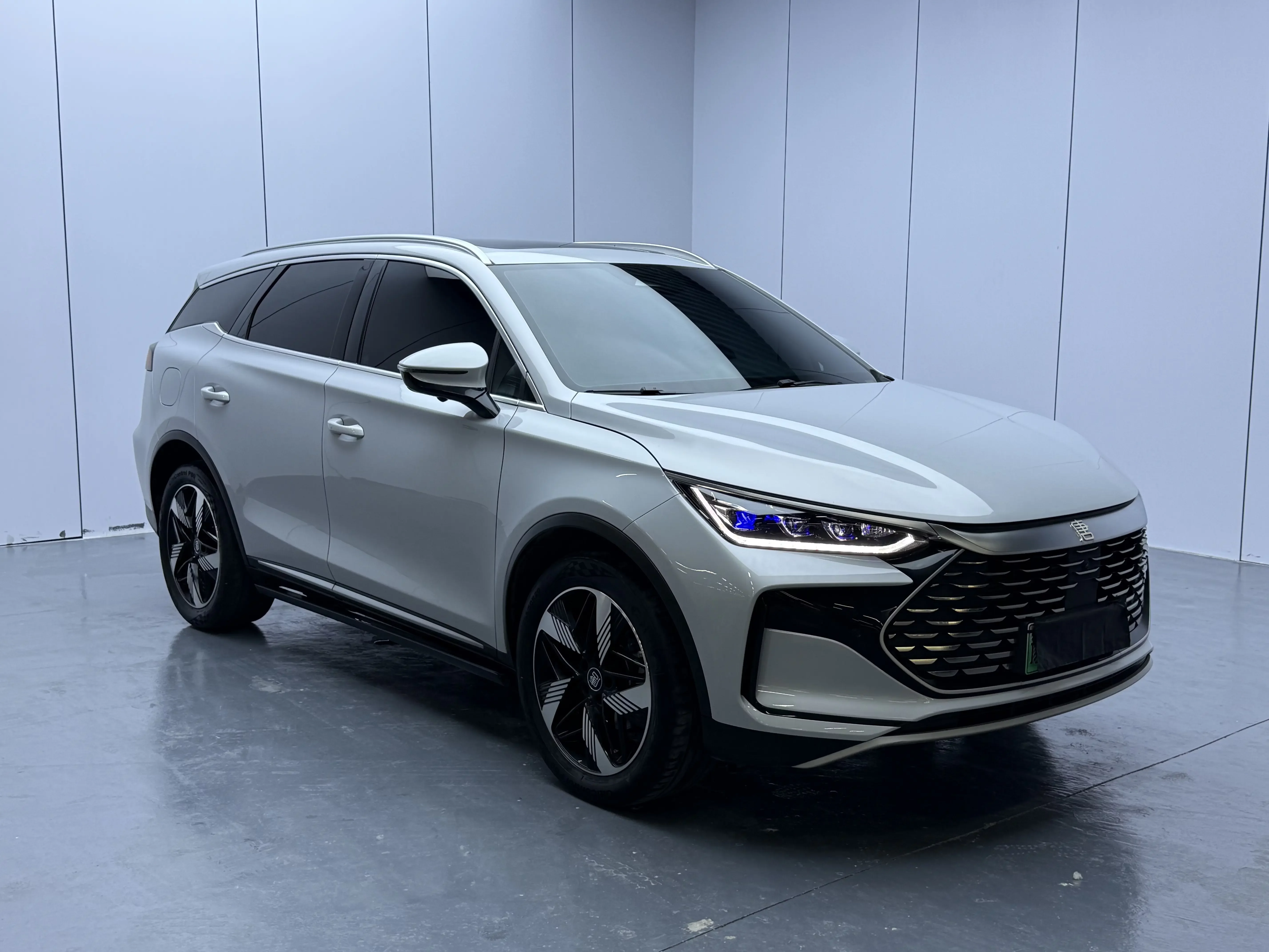 BYD Tang DM