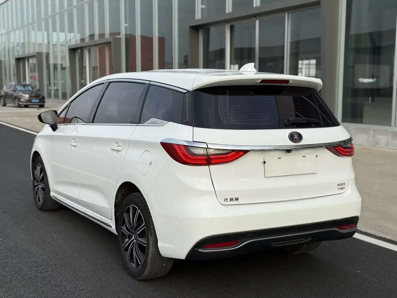 BYD Song MAX DM