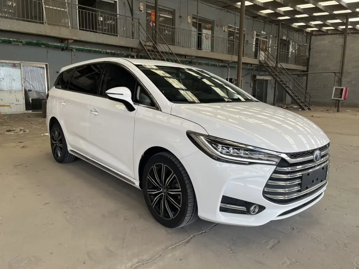 BYD Song MAX DM
