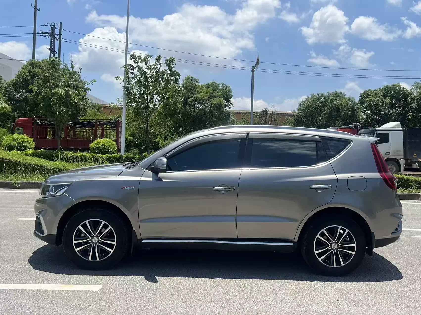 Geely Vision X6