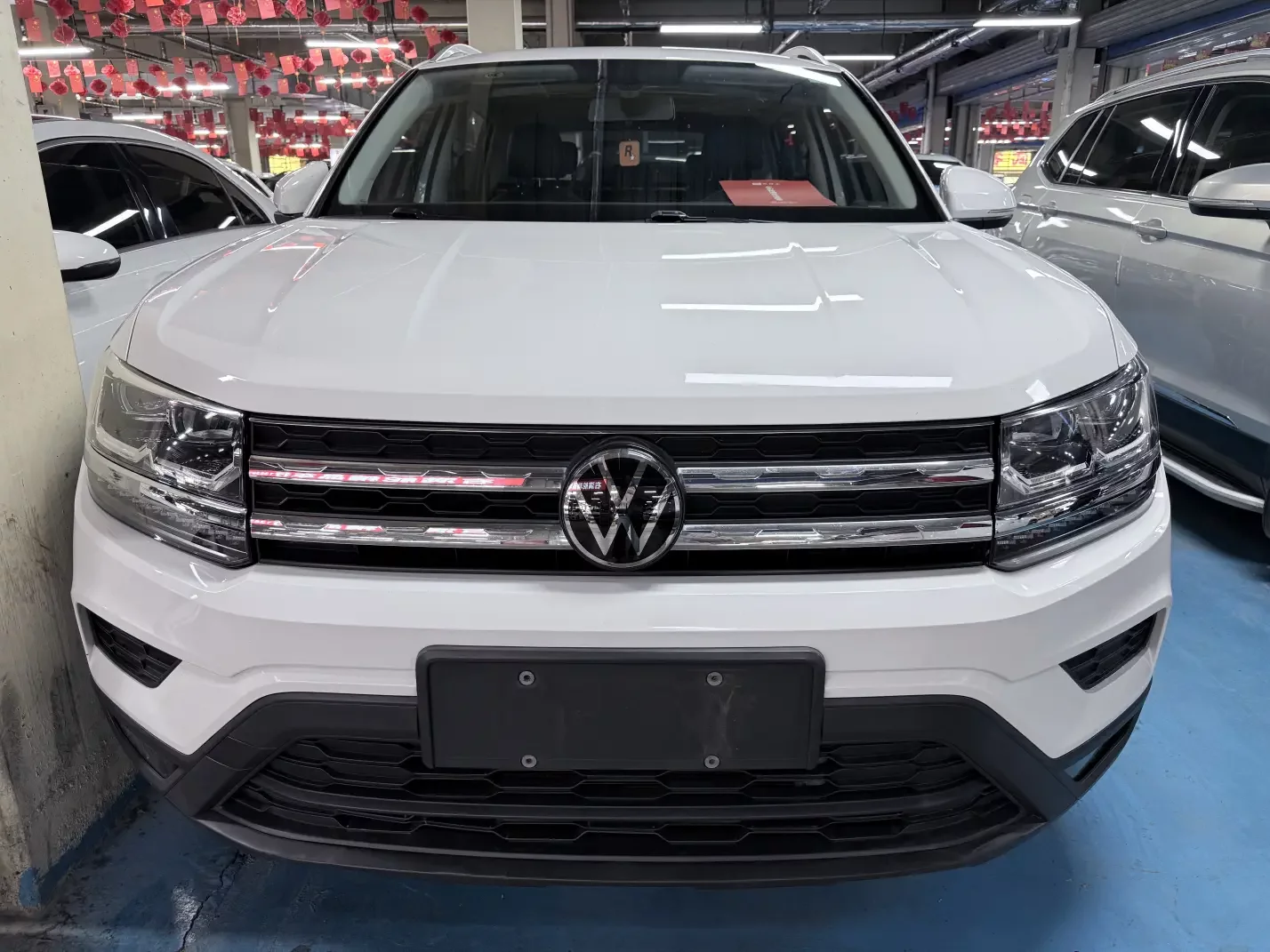 Volkswagen Tharu