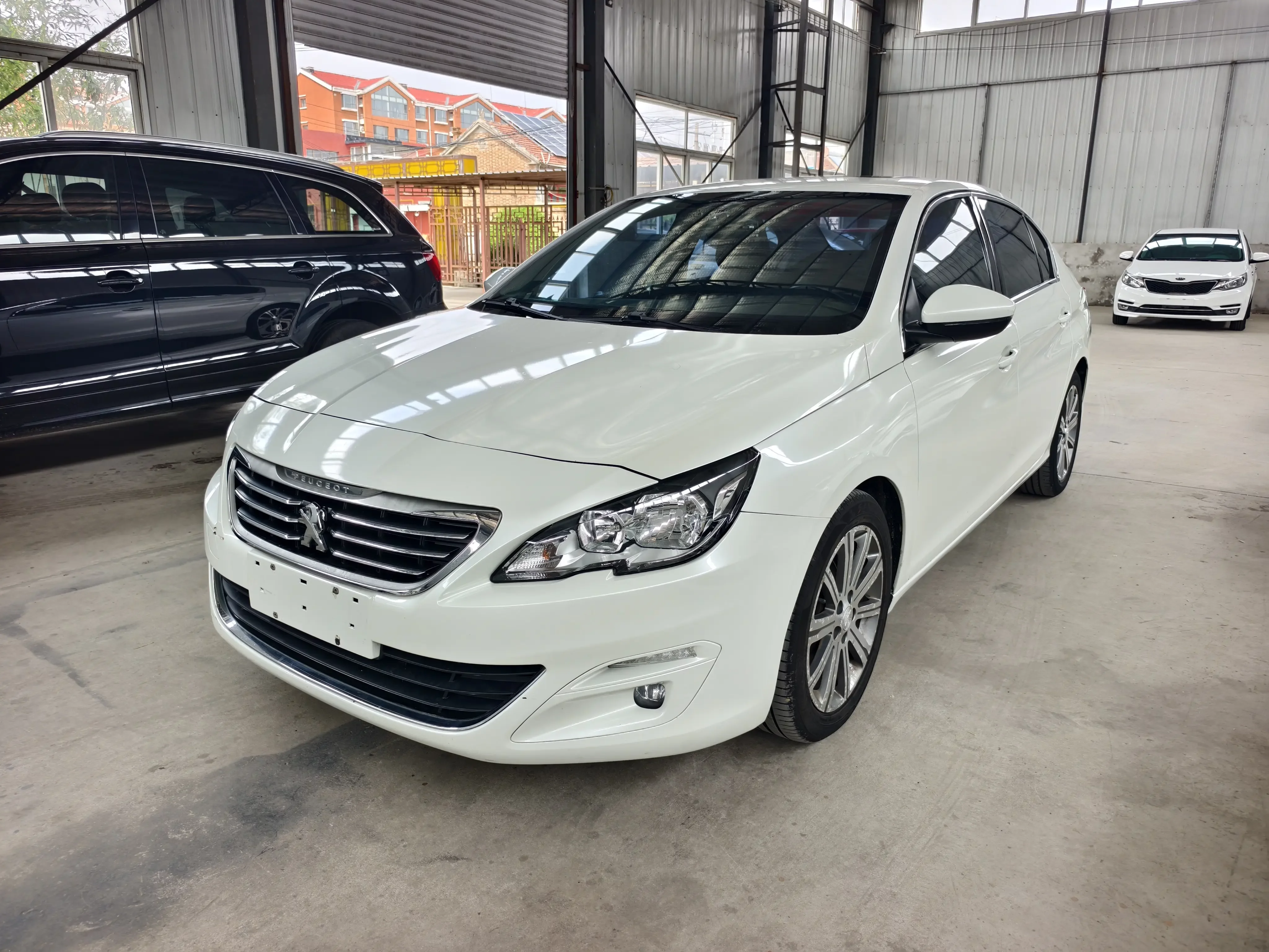 Peugeot 408