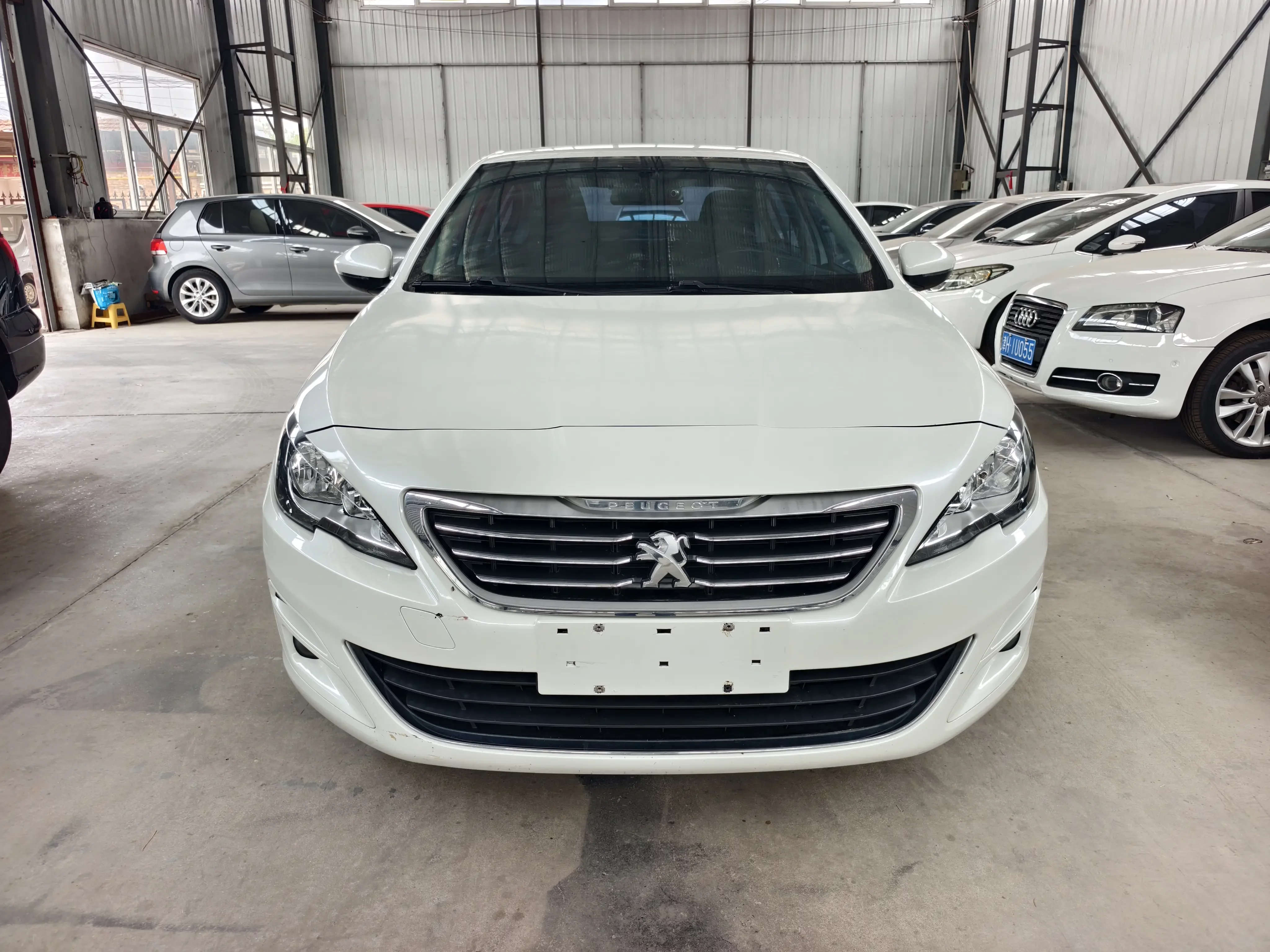 Peugeot 408