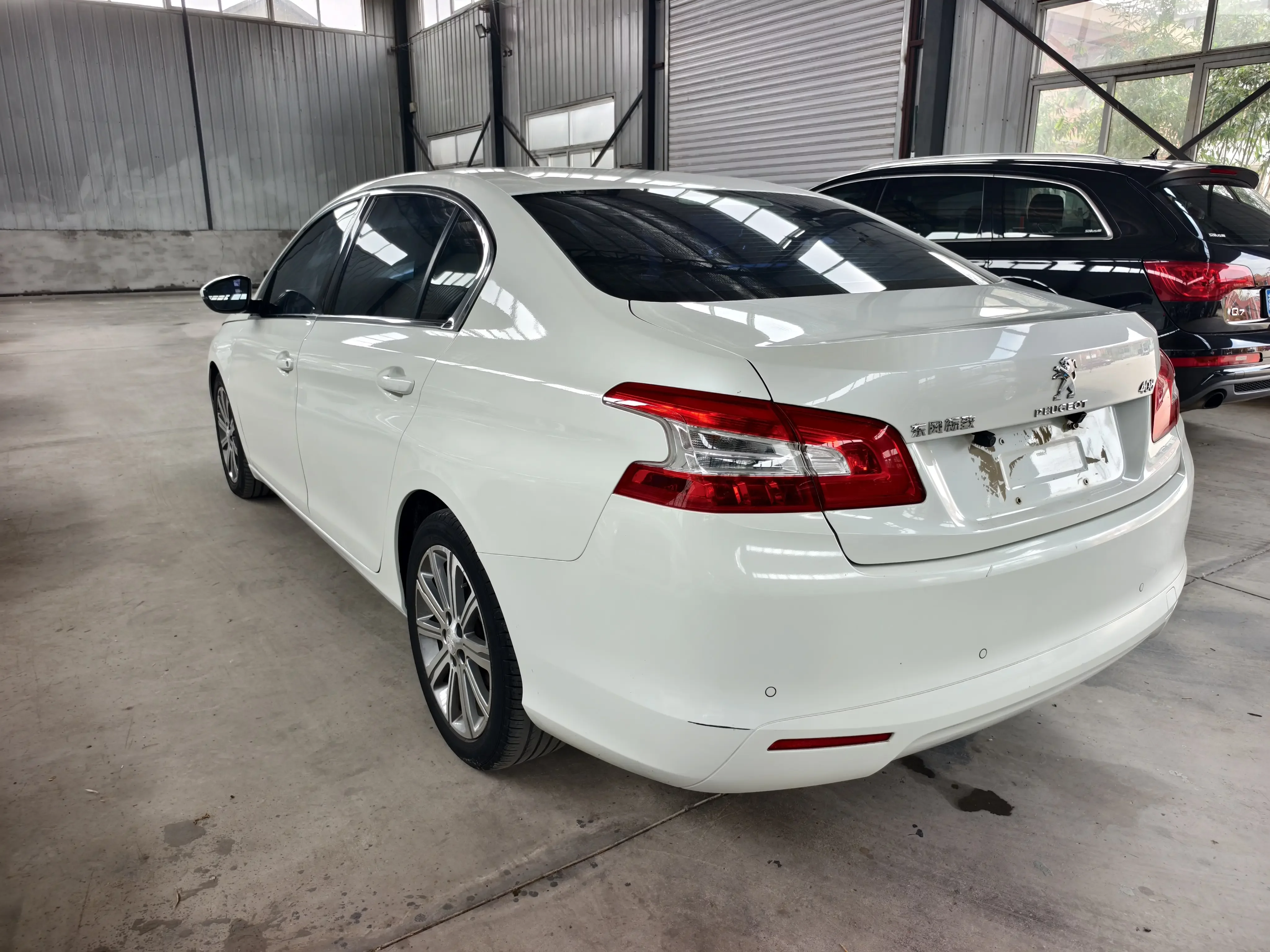 Peugeot 408