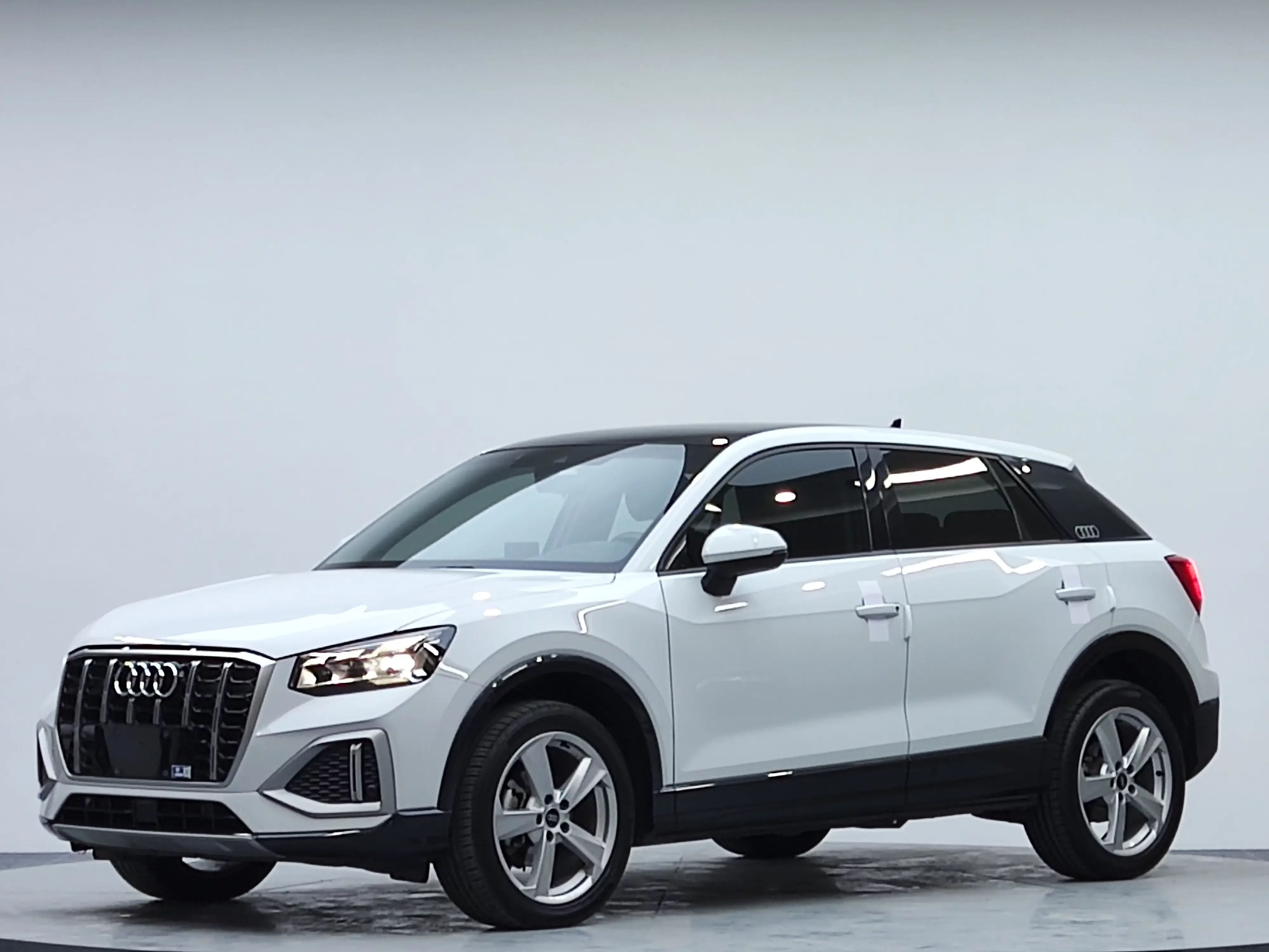 Audi Q2L