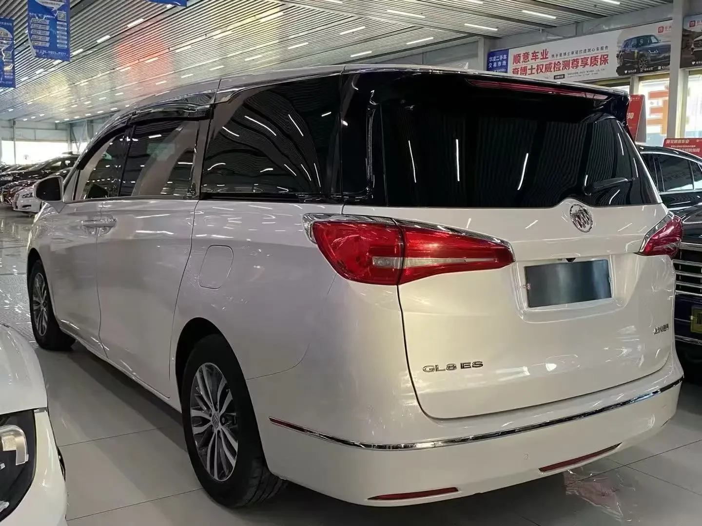 Buick GL8