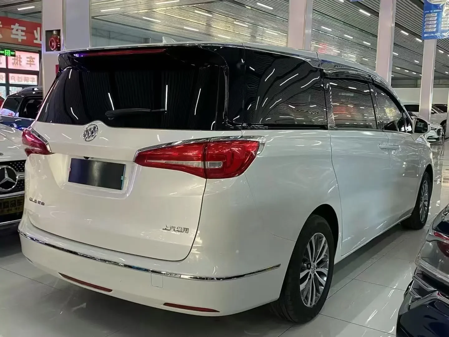 Buick GL8