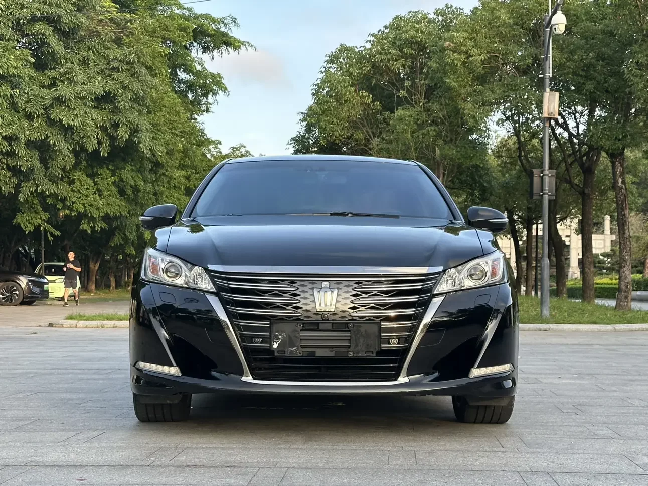 Toyota crown