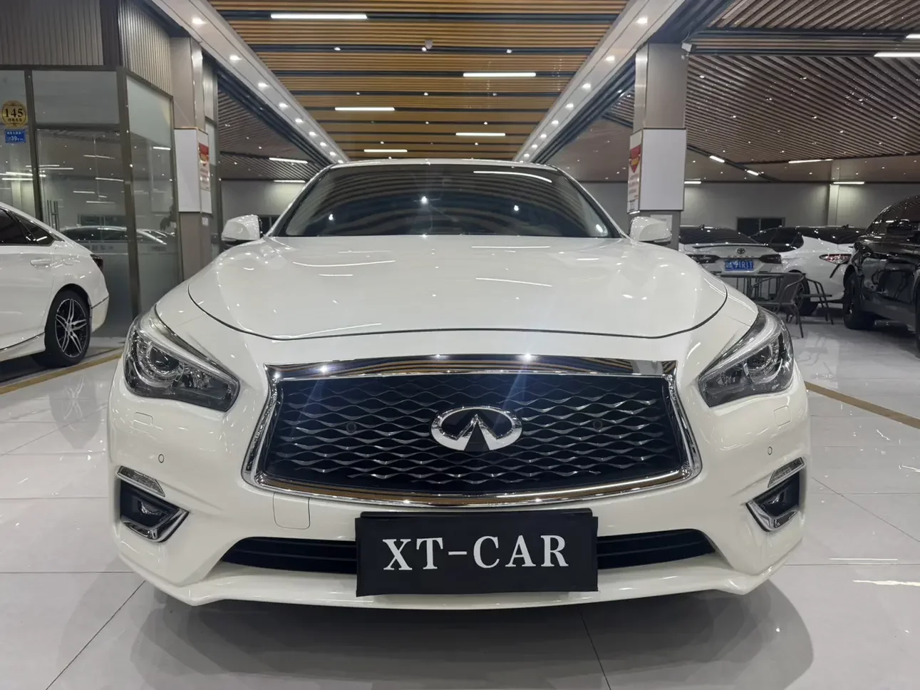 Infiniti Q50L