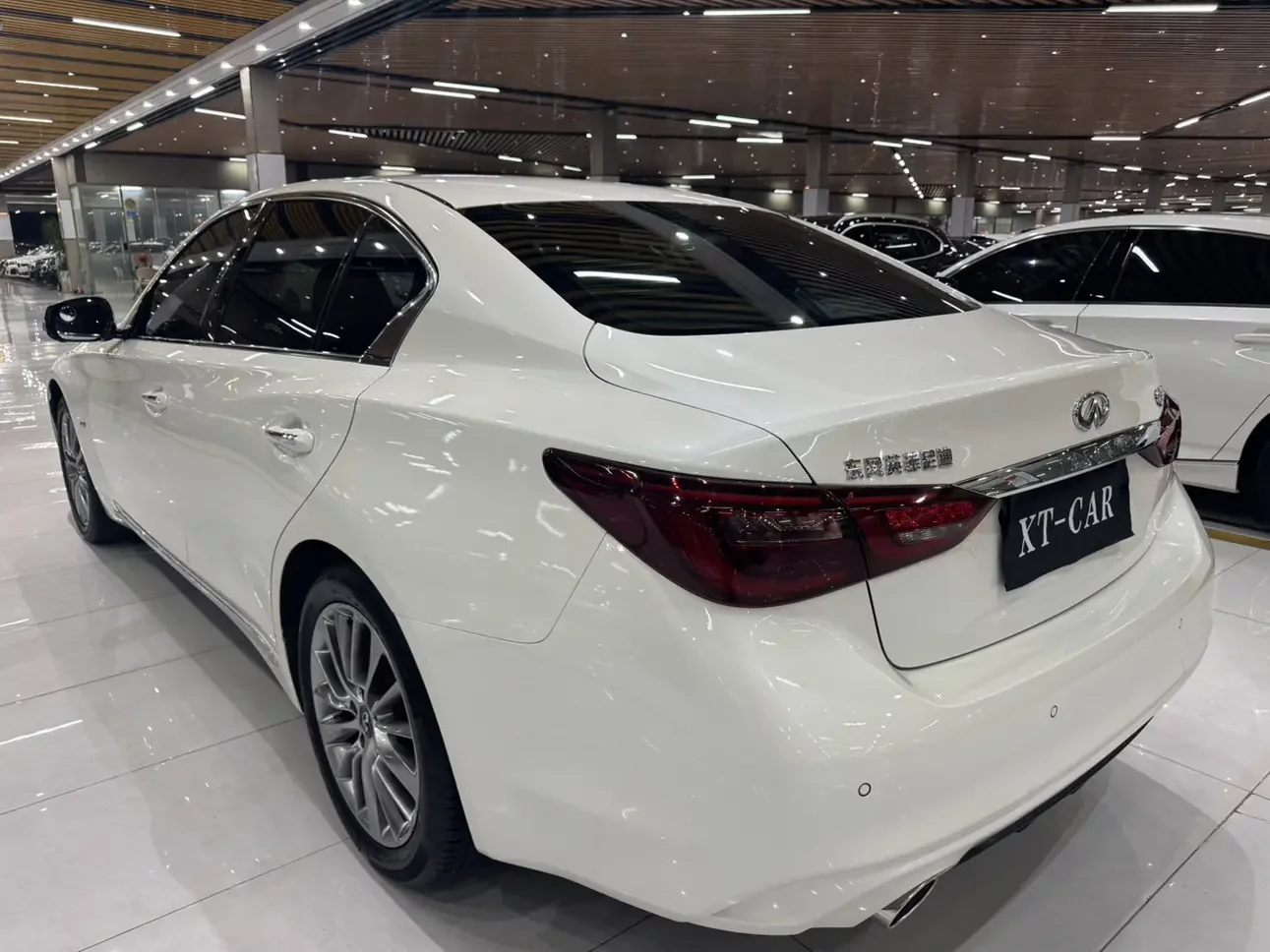 Infiniti Q50L