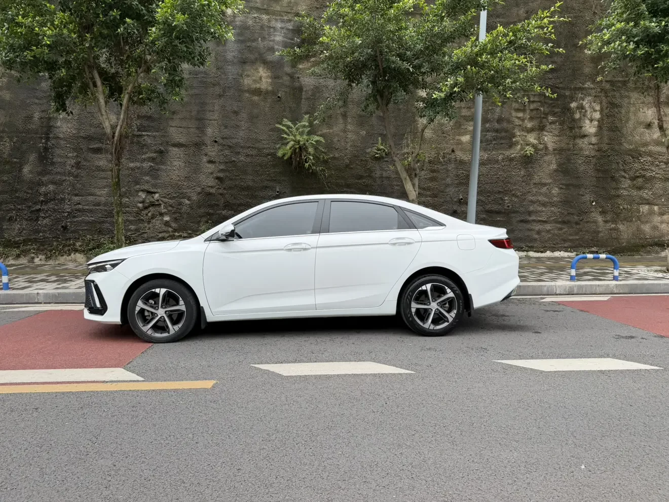 Geely Emgrand L