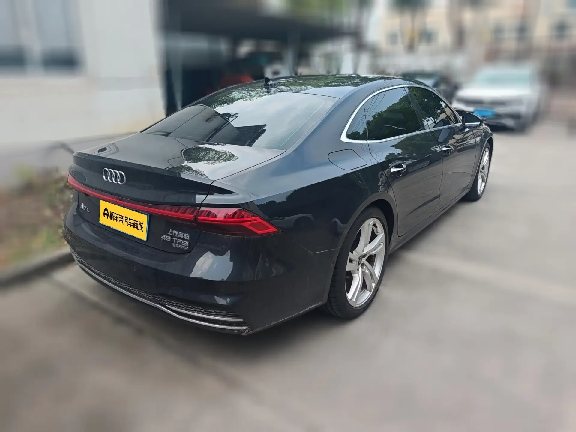 Audi A7L