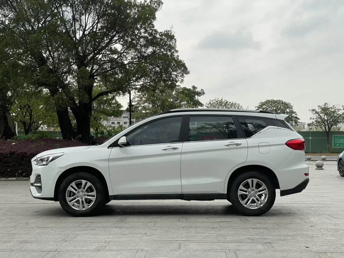 Haval M6