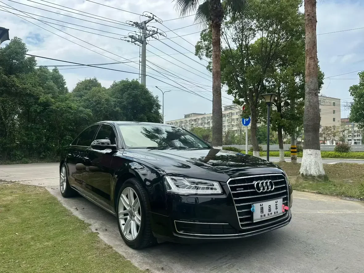 Audi A8