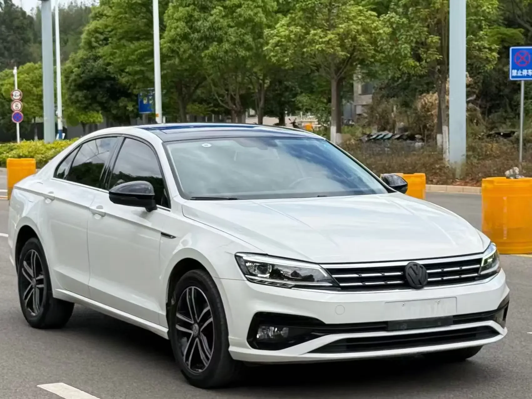 Volkswagen Lamando