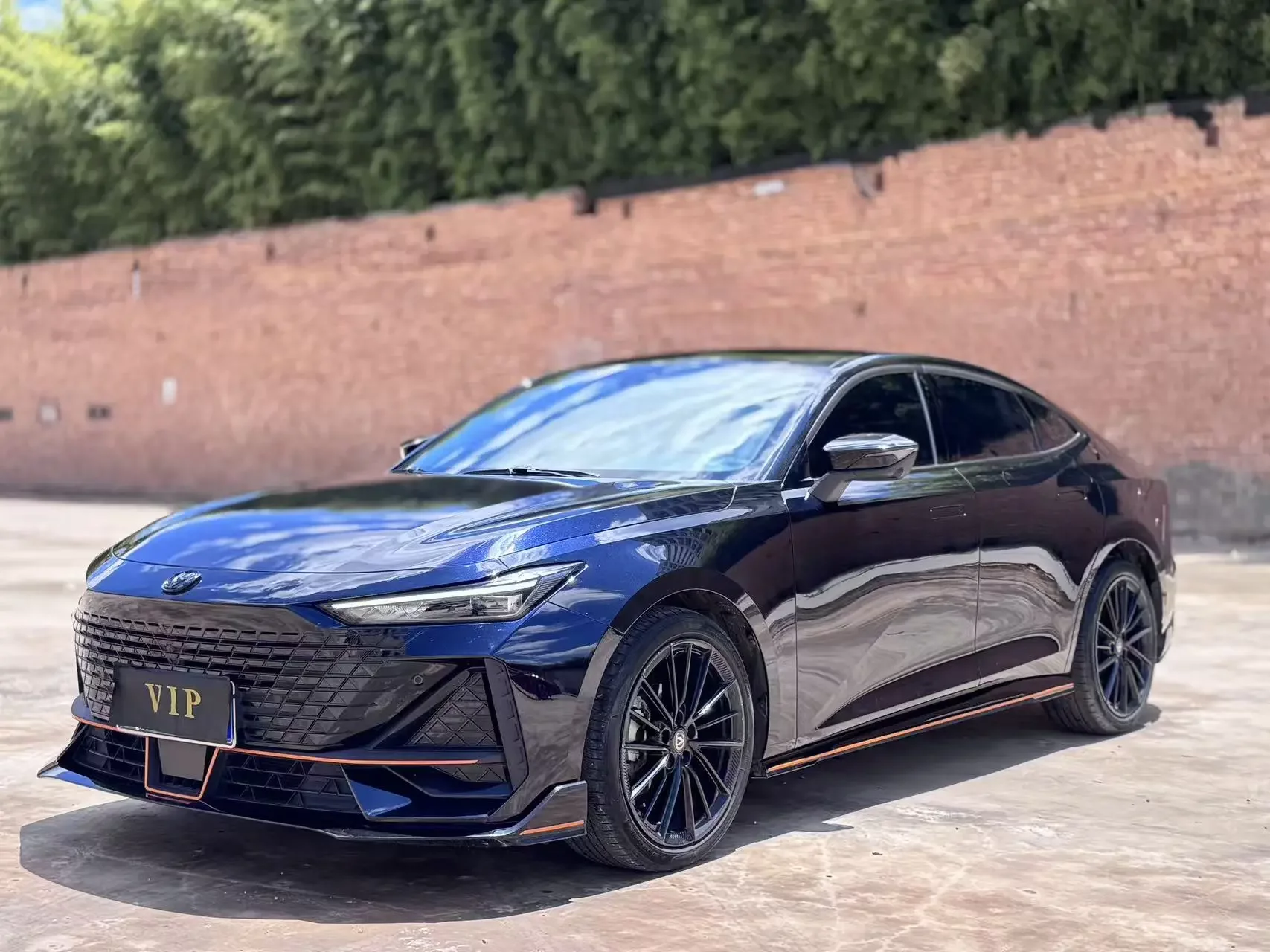 Changan UNI-V  из Китая